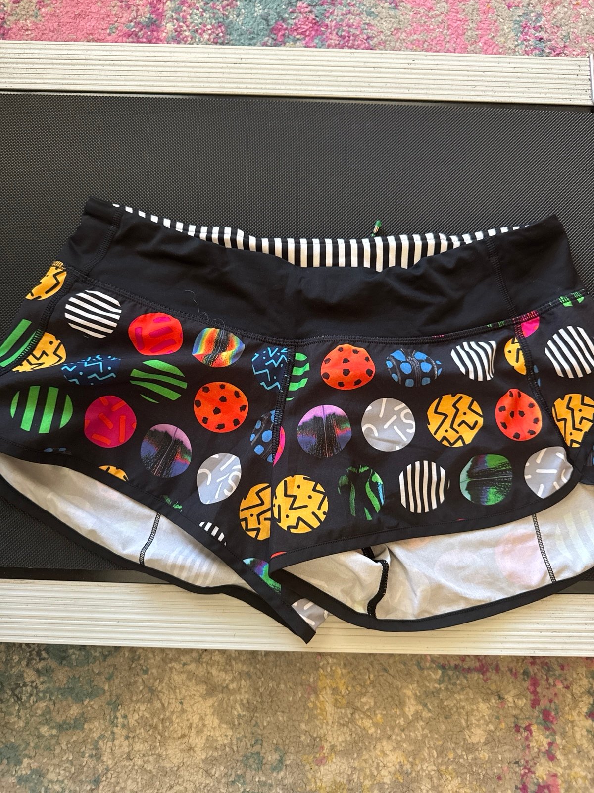 Lululemon size 8 speed shorts