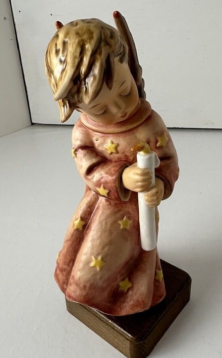 Goebel Hummel Heavenly Angel Candle Robe Stand Alone Tree Topper #755 1994 New