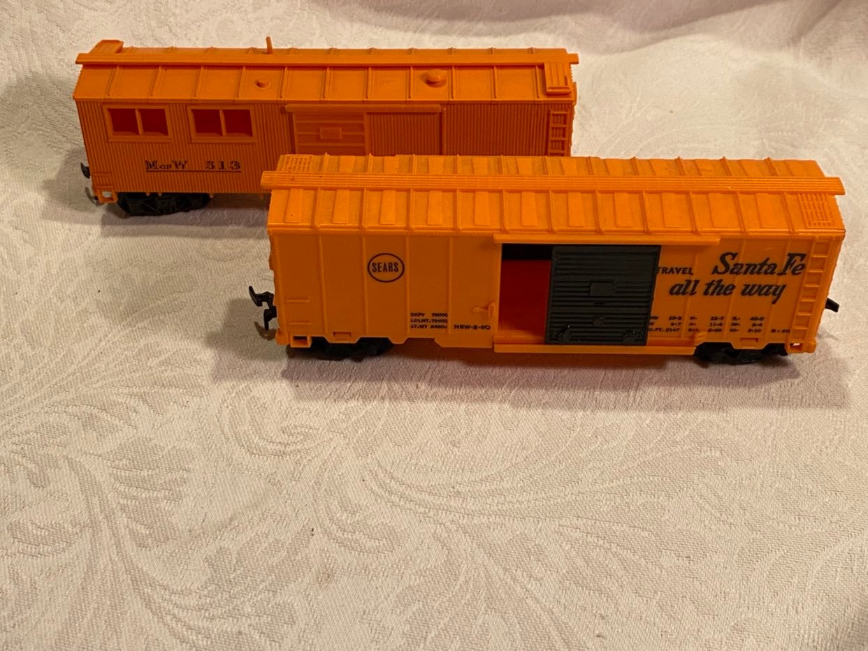 HO train cars
