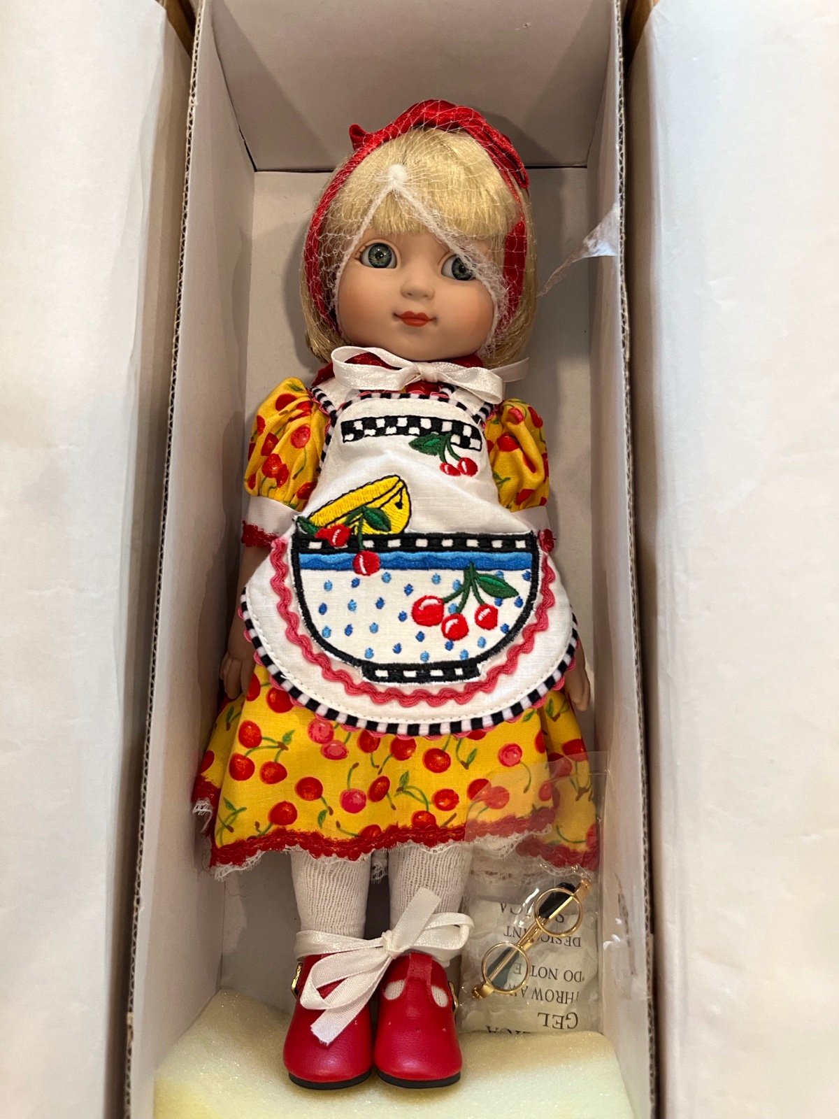 Ann Estelle Mary Engelbreit 10” Doll Chair of Bowlies Tonner