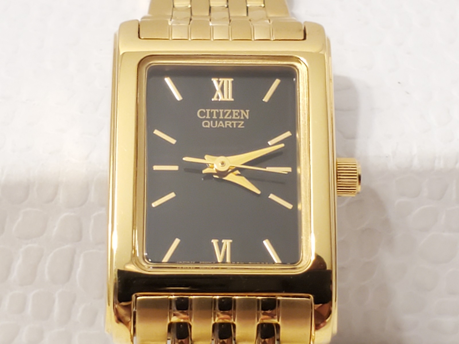 Vintage Citizen Women's Tank Watch Gold Plated Tone Black Dial Roman Numerals
