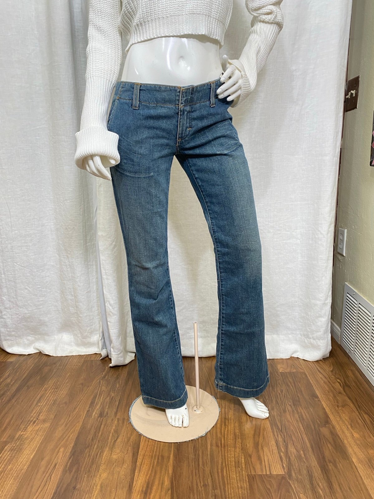 NWT Y2K women’s express Cetine precision fit jeans size;2