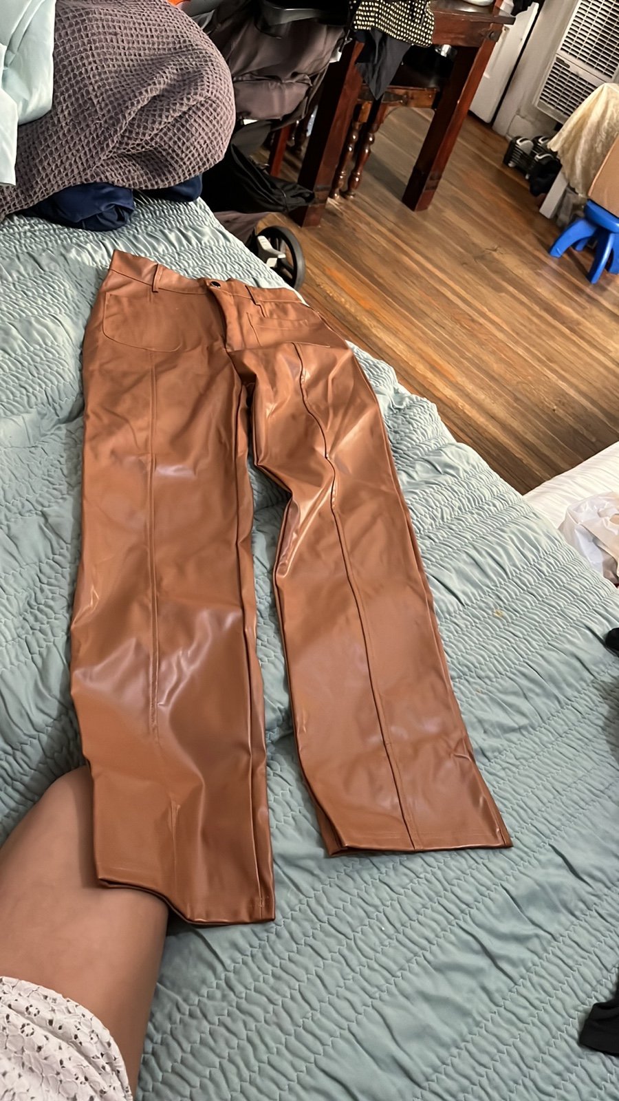 Shuyun faux leather pants