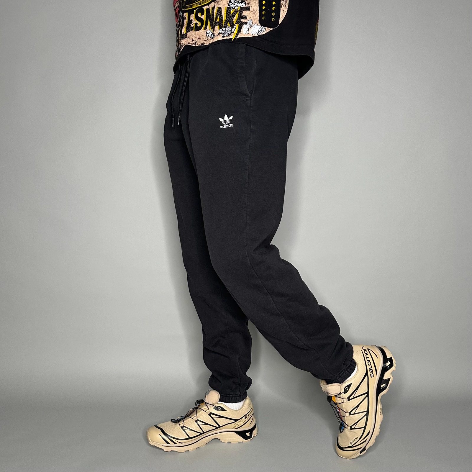 Adidas Sweatpants Jet Black Cotton Joggers White Trefoil Logo Elastic Cuffs