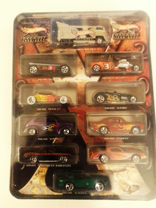 Hot Wheels Decades Collectors Tin of Ten Custom Vehicles From the 1900s to 2000s