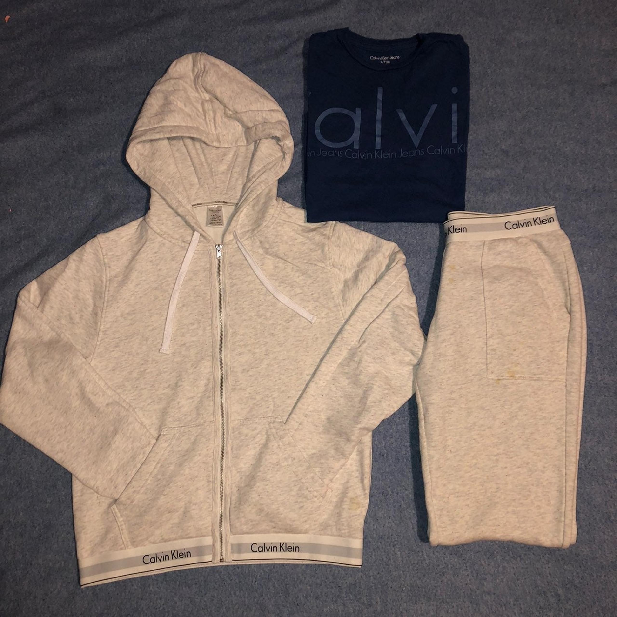 Calvin Klein 3PC sweatsuit