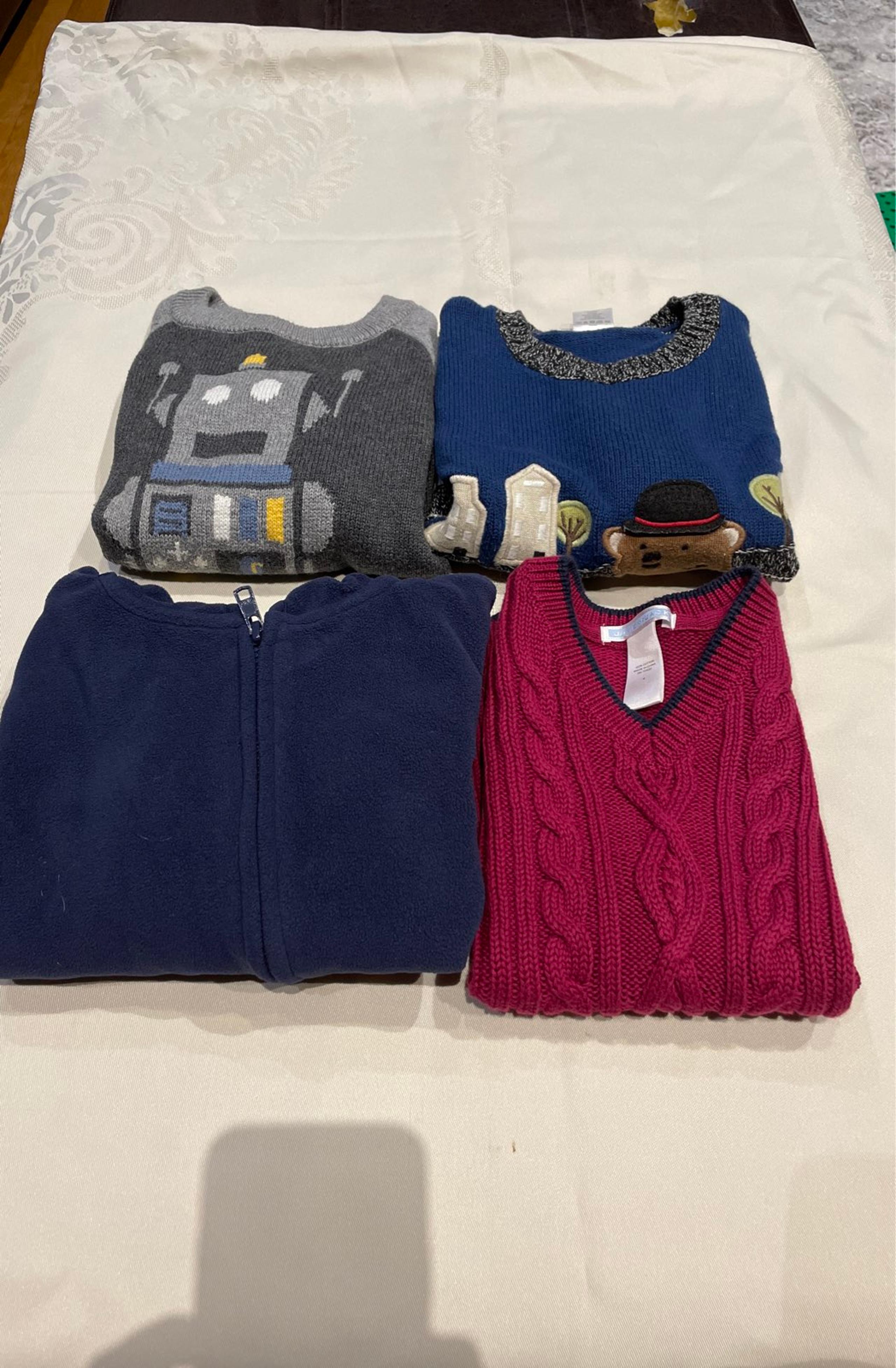 Sweater/vest/hoodie bundle