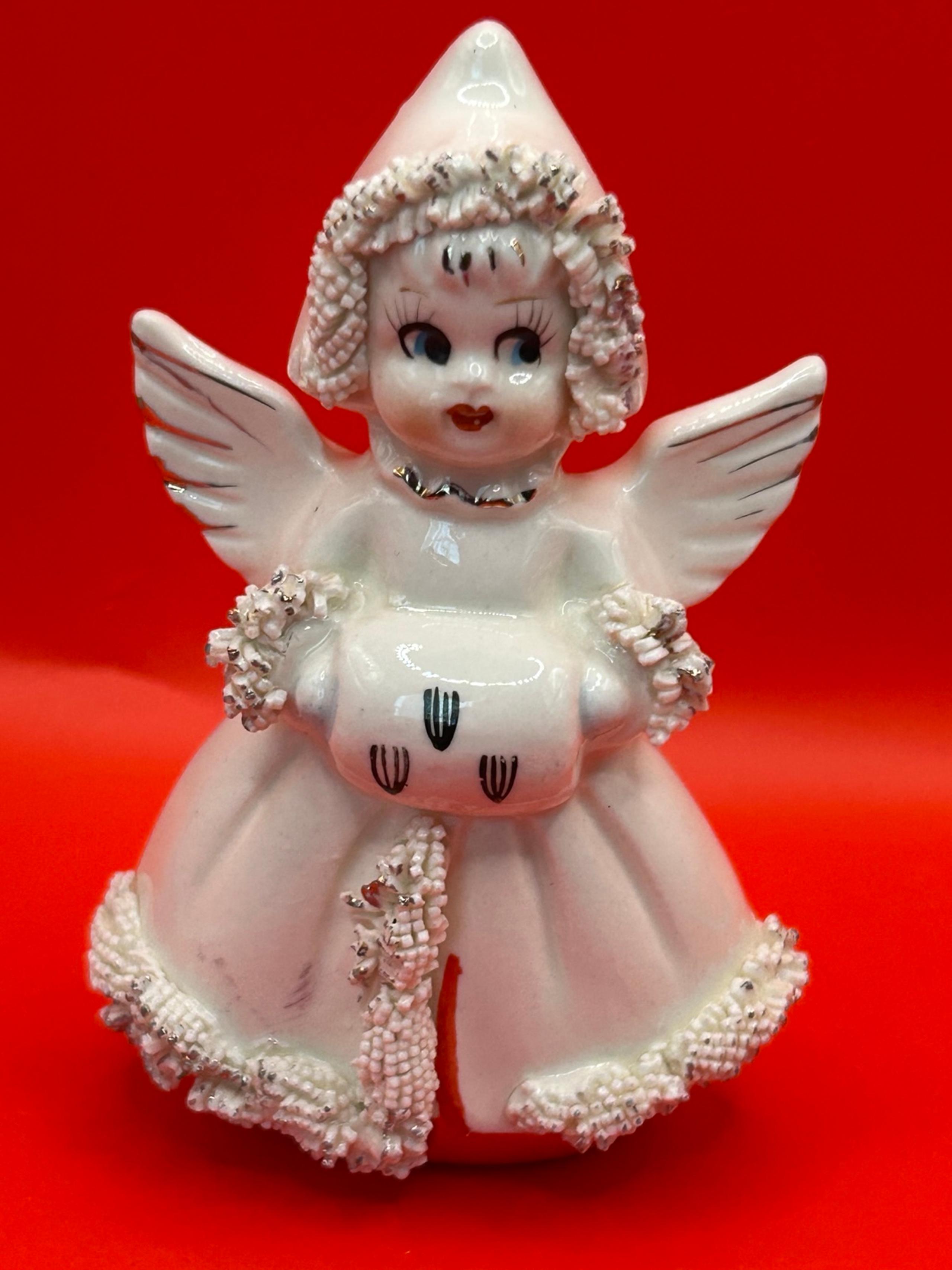 Vintage Commodore Ceramic Emine Snow Angel w/Spaghetti Trim and Muff Salt Shaker