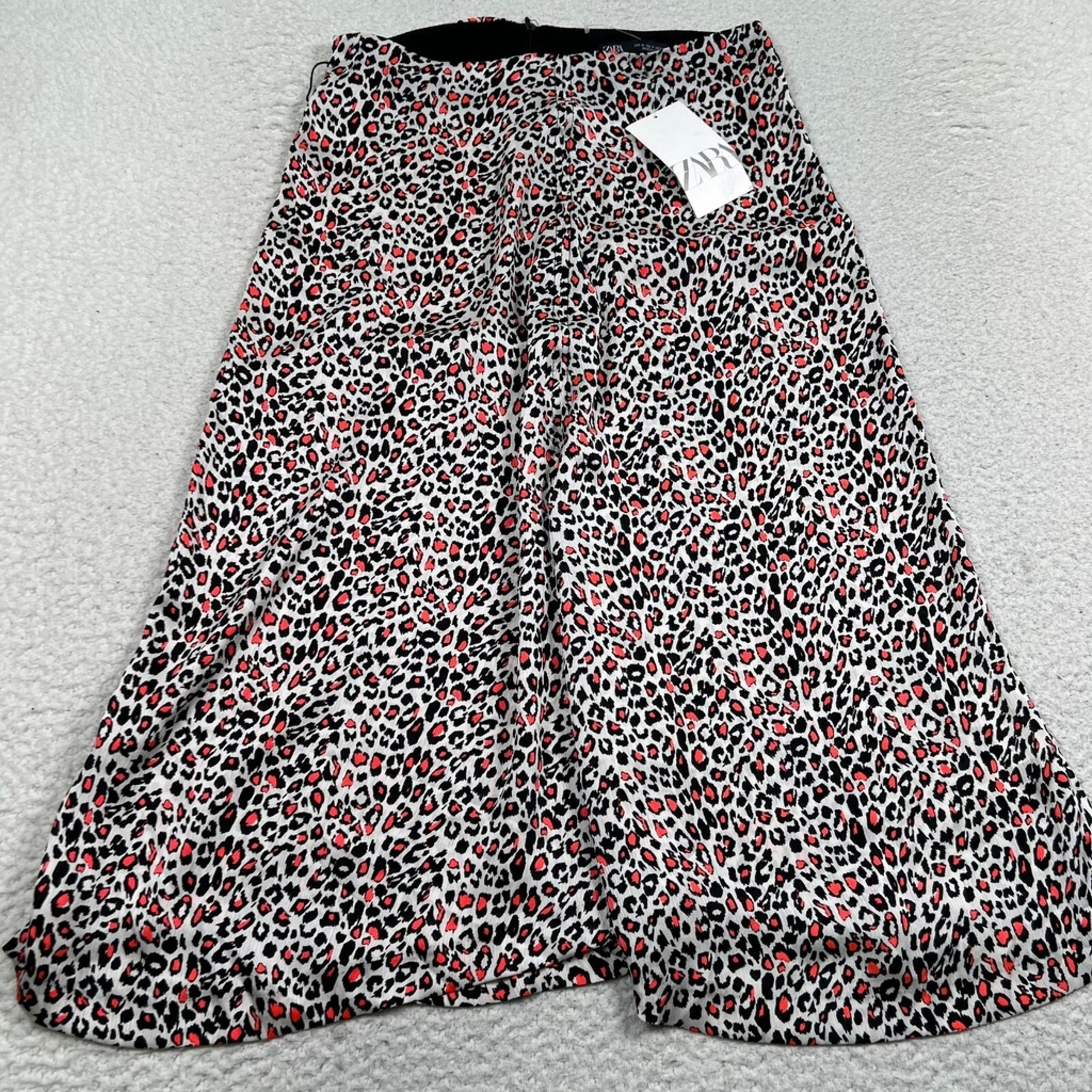 NWT Zara Midi Skirt Women Medium A Line Animal Print Flowy Wild Chic Multicolor