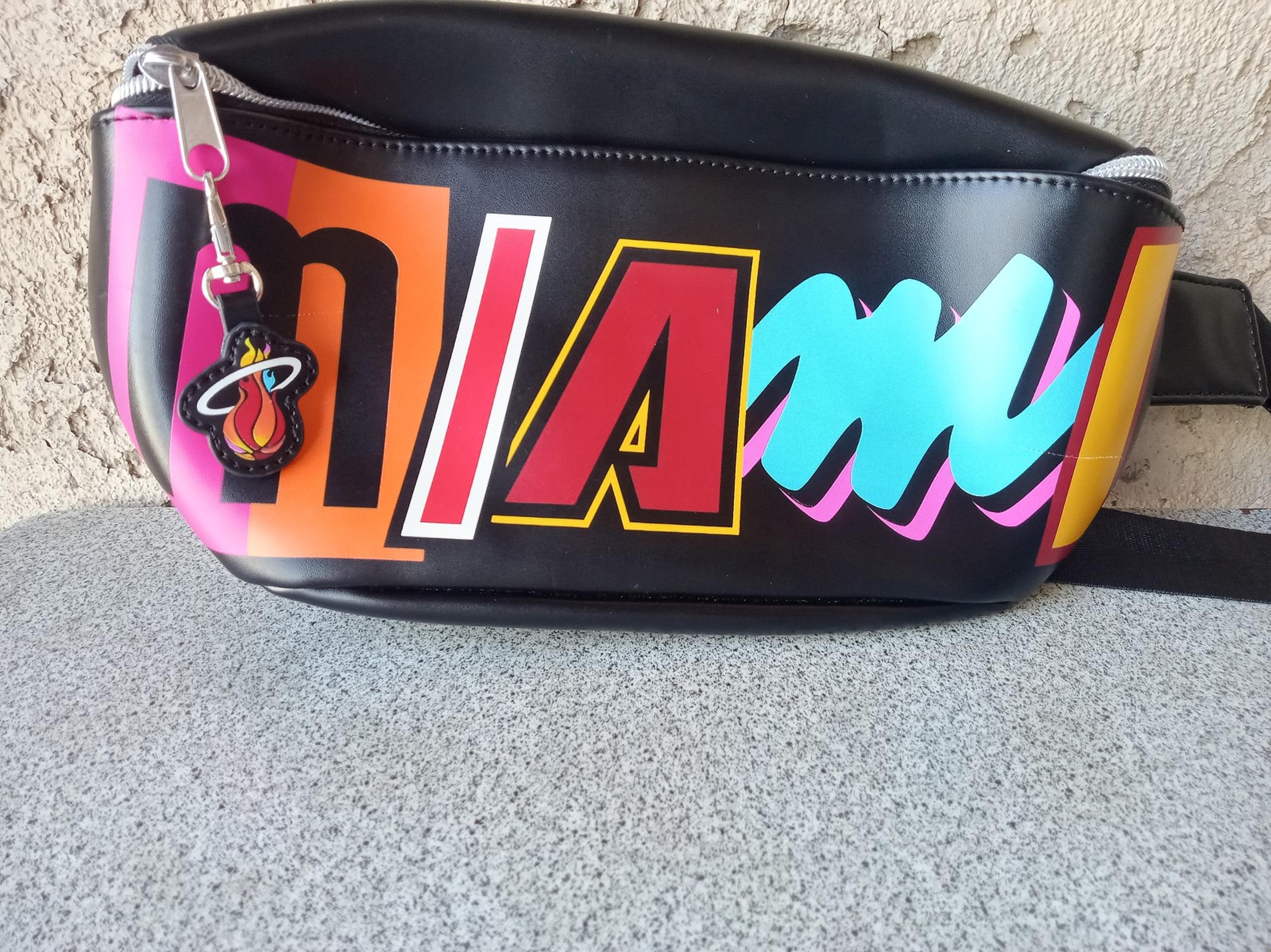 NBA miami heat Crossbody Bag - Loungefly