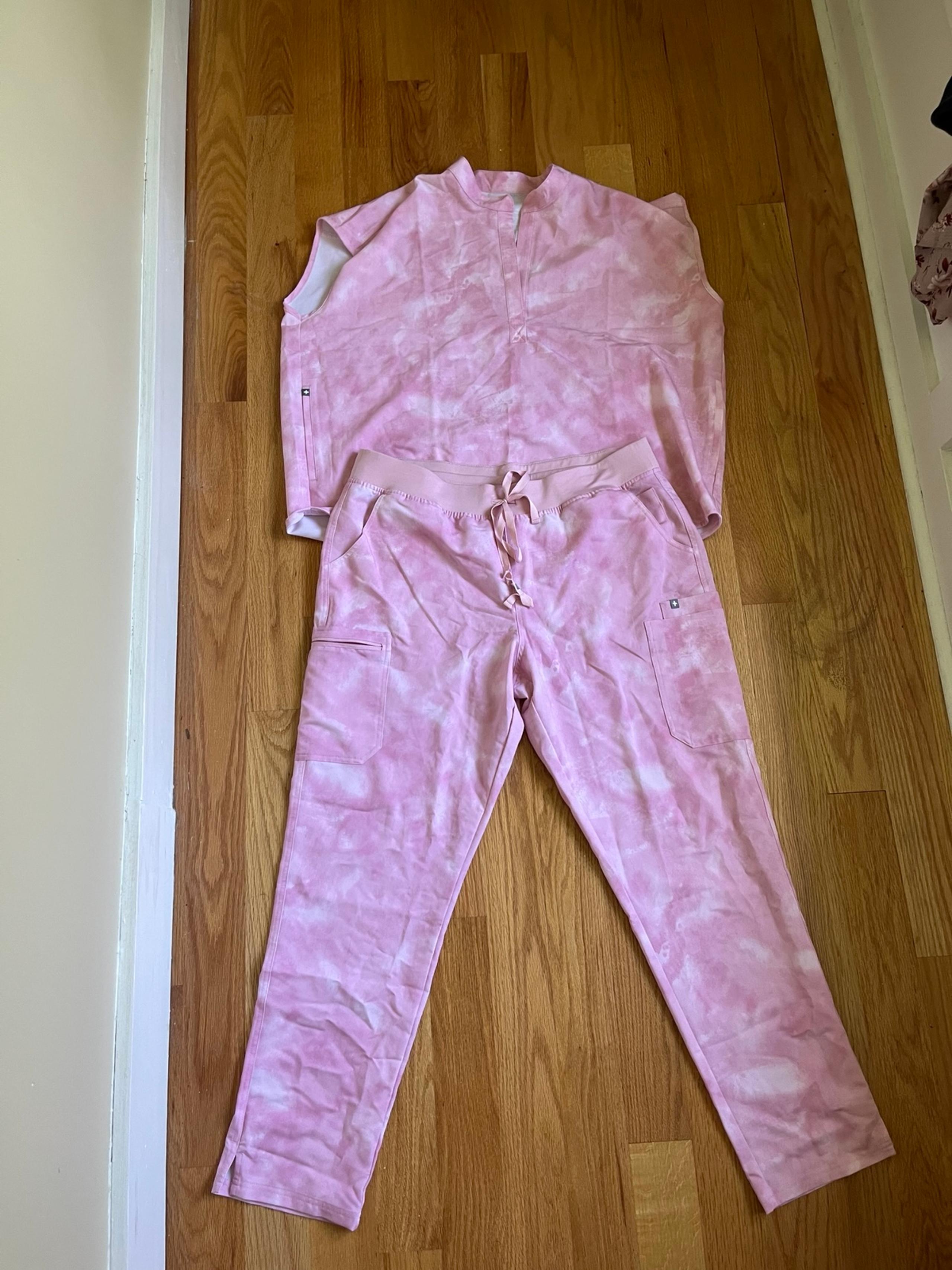 Women’s FIGS Pink Marbled Scrubs -Size XXL