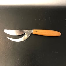 ANTIQUE SWEDEN SWEDISH ESKILSTUNA KARJO FISH SCALER KNIFE FISHING CLEANING NICE
