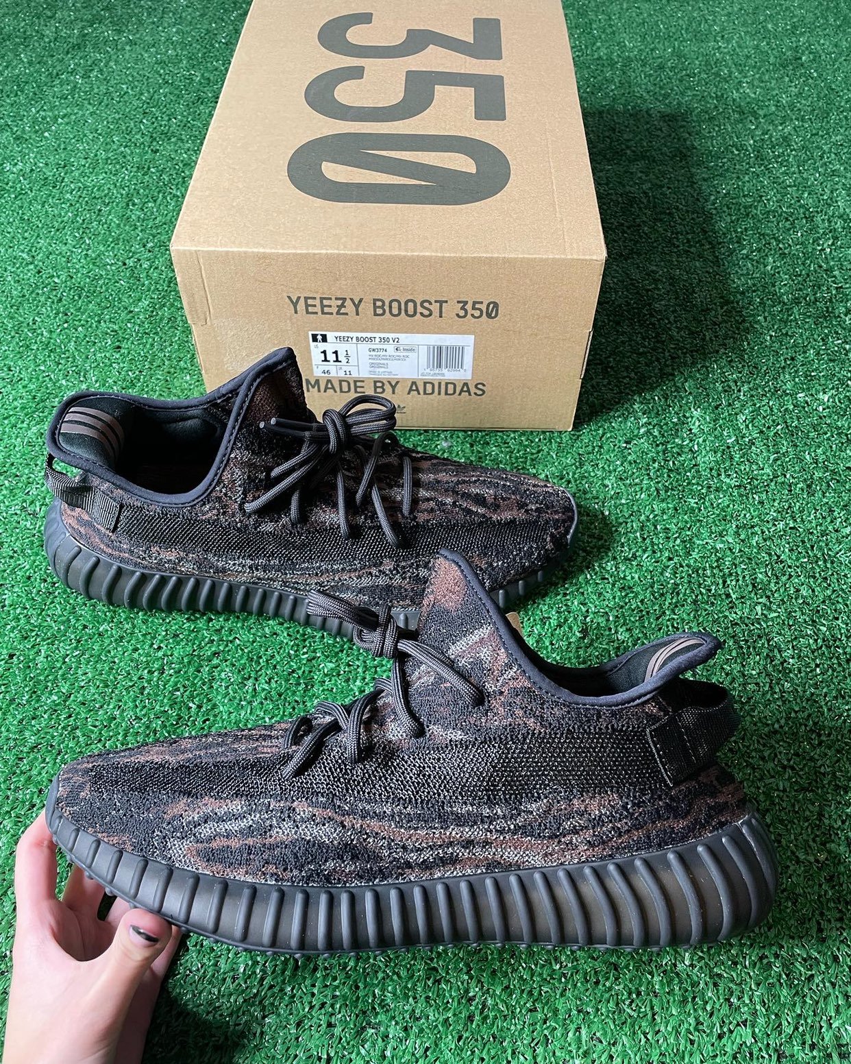 Adidas Yeezy Boost 350 V2