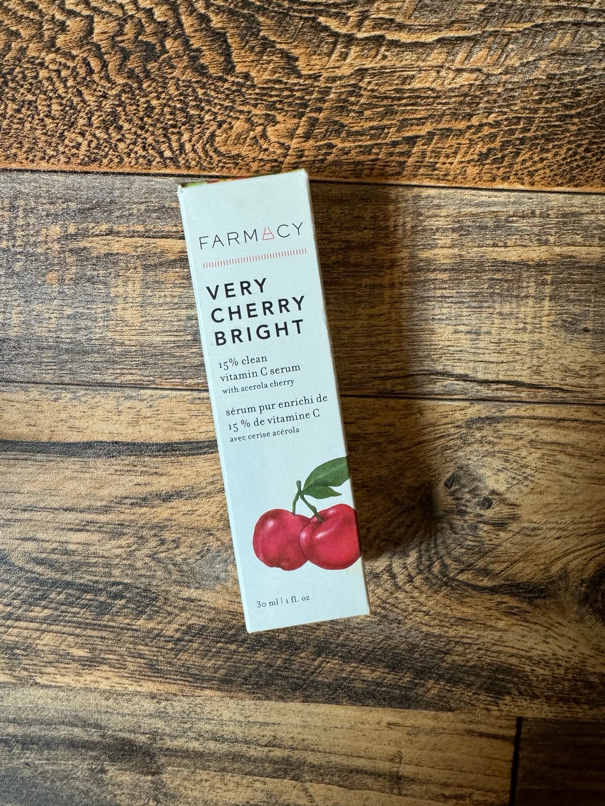 FARMACY VERY CHERRY BRIGHT 15% CLEAN VITAMIN C SERUM 30ML