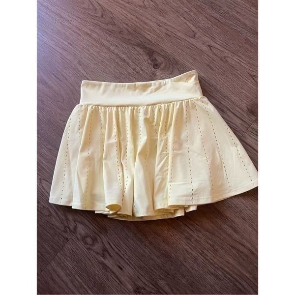 THRIVE SOCIETE yellow Tennis Skort Golfers, tennis pickle ballers court size S