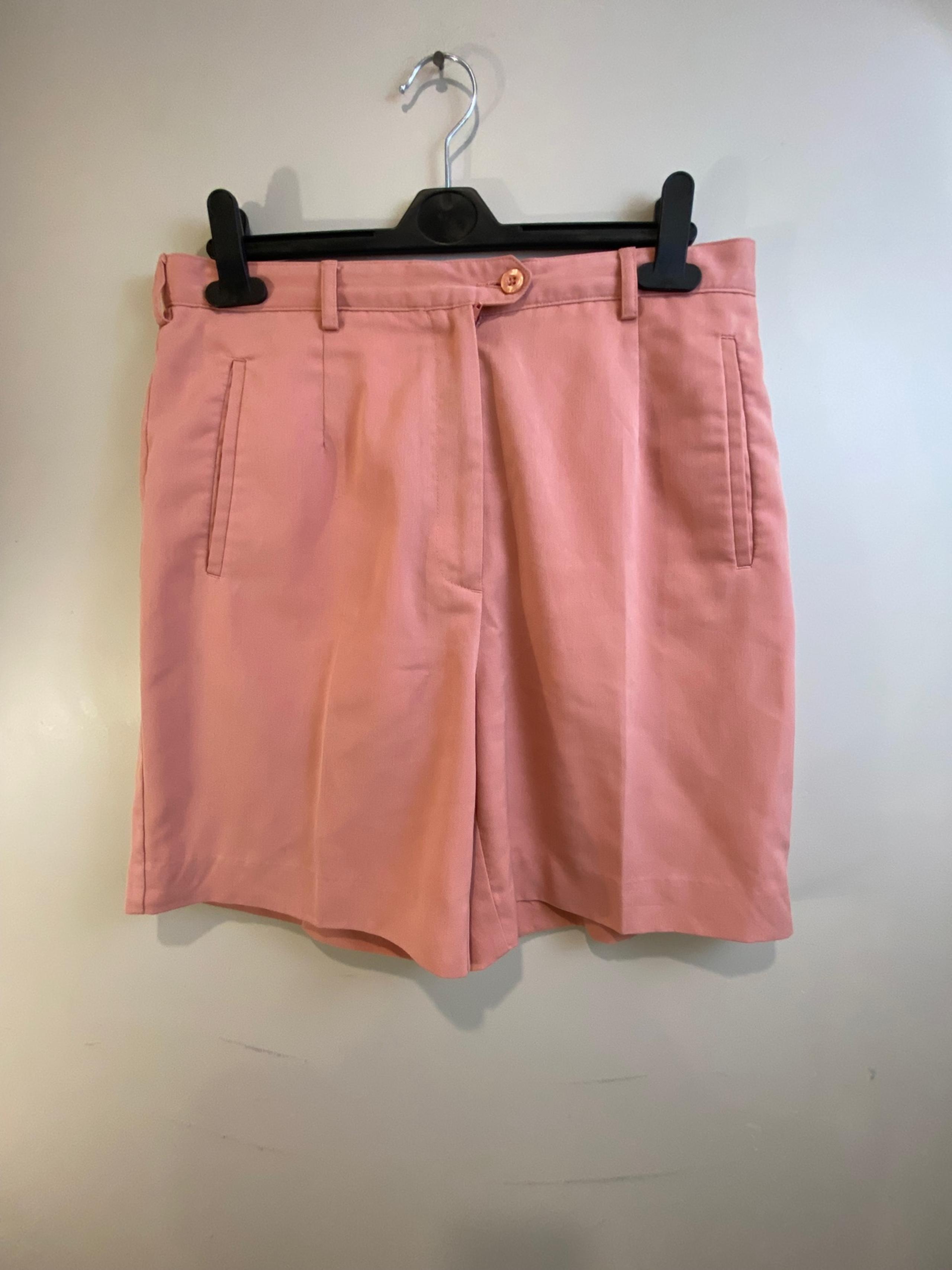 Cutter & Buck Womens Shorts Sz10 Pink Bermuda Golf Tennis Walking Pockets Casual