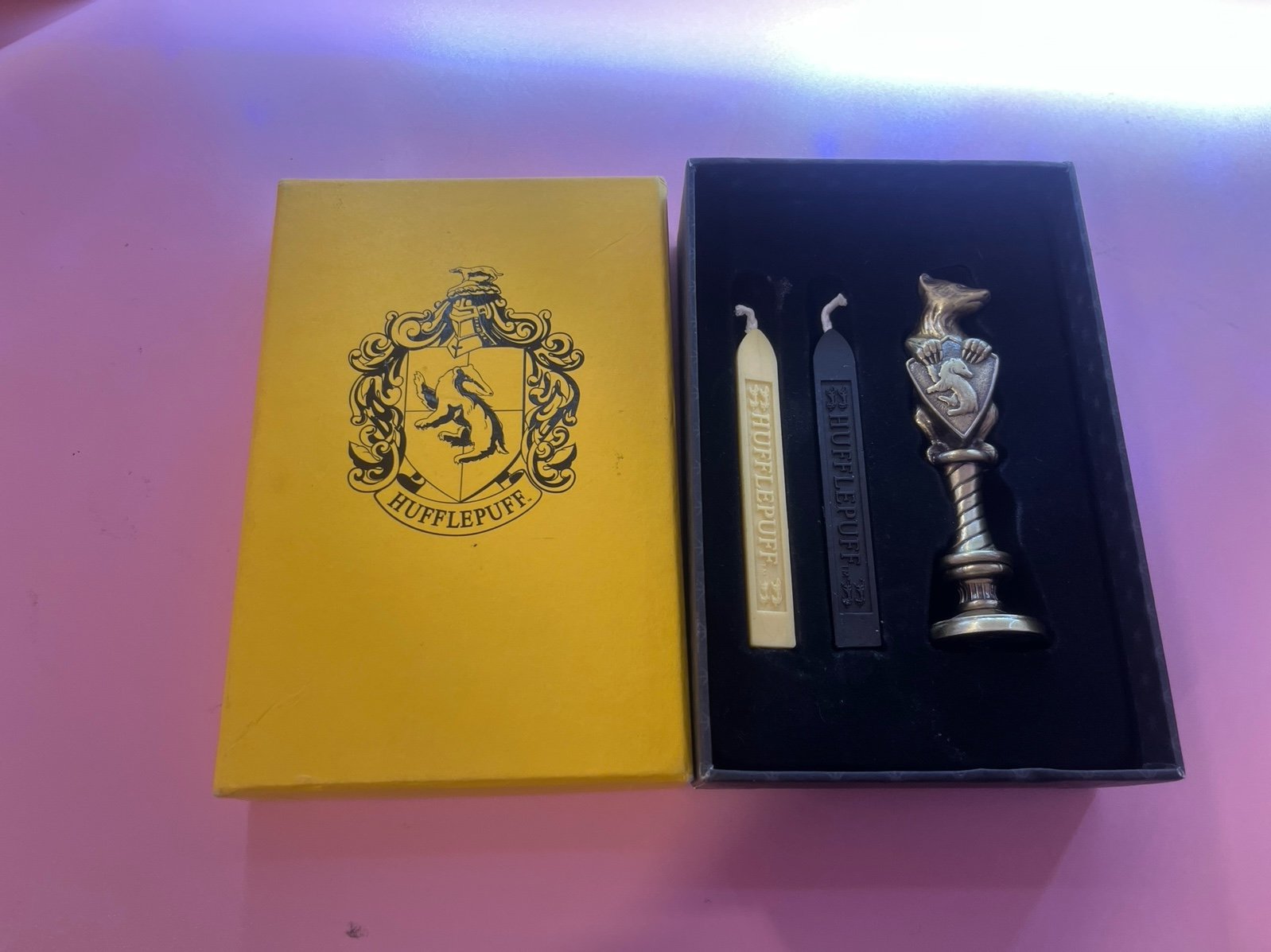 Hufflepuff Wax emblem set