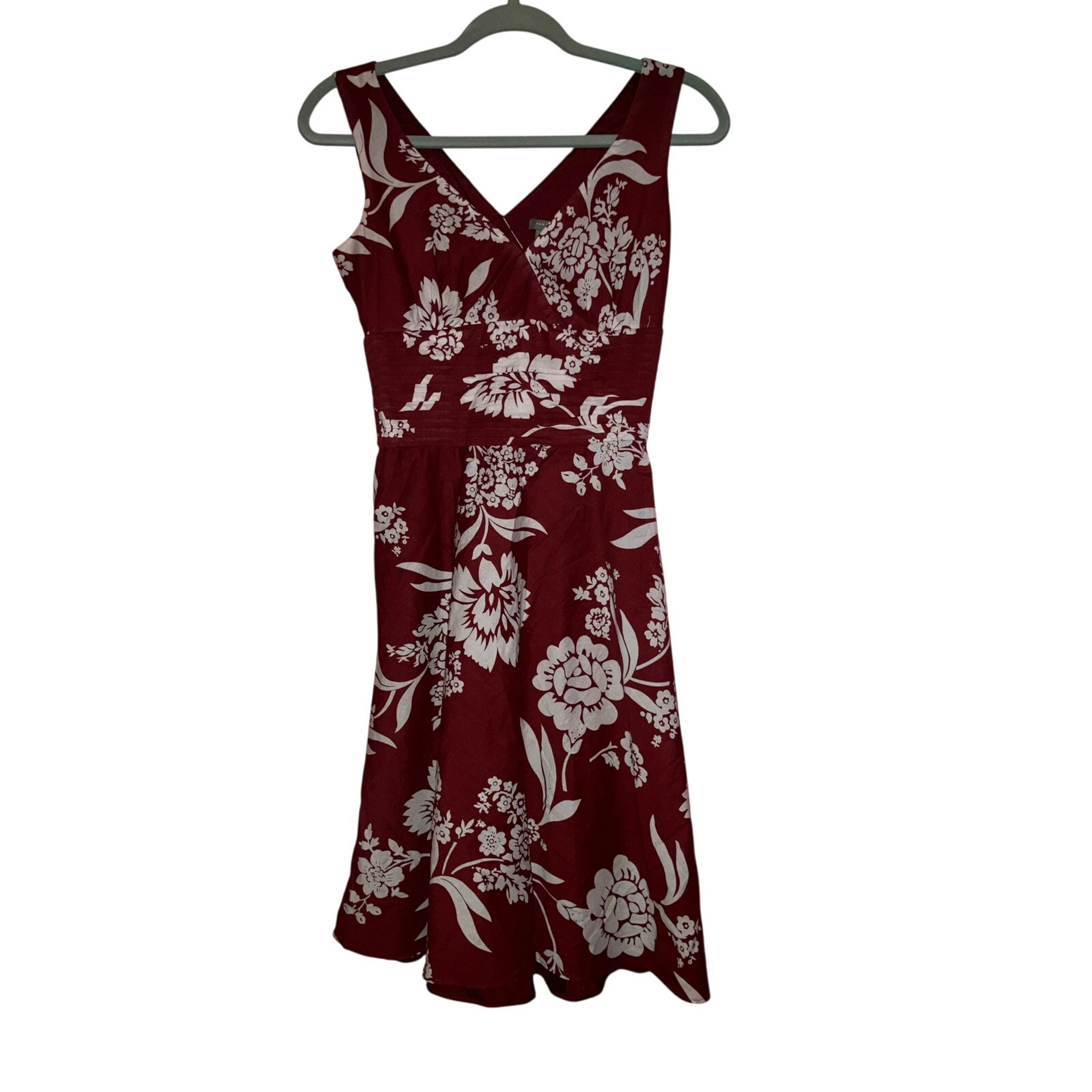 Ann Taylor factory red and white floral knee length dress size 0