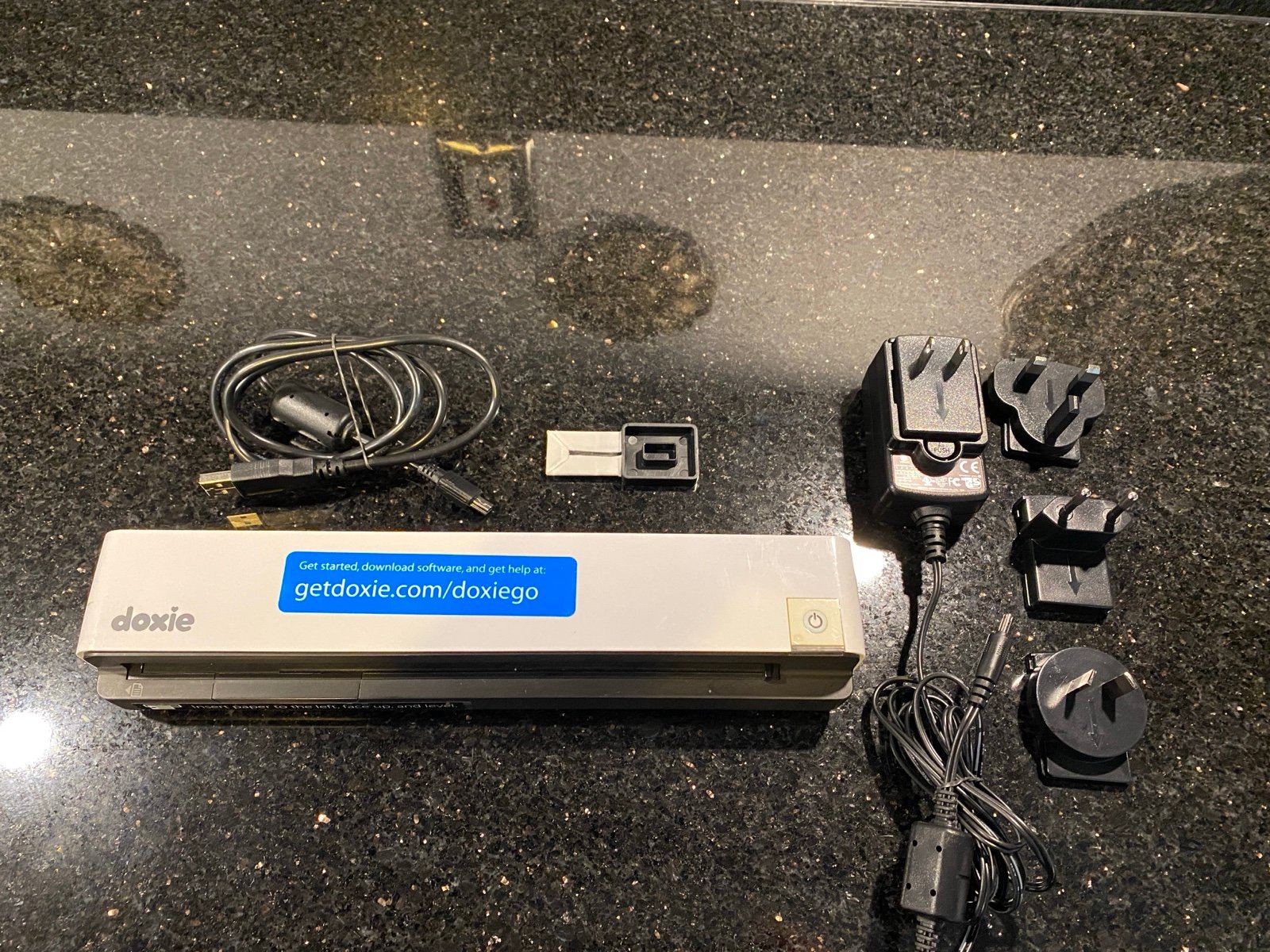 Doxie Go X2 DX210 Scan Anywhere Scanner with 128MB Multimedia Card & EU Plugs