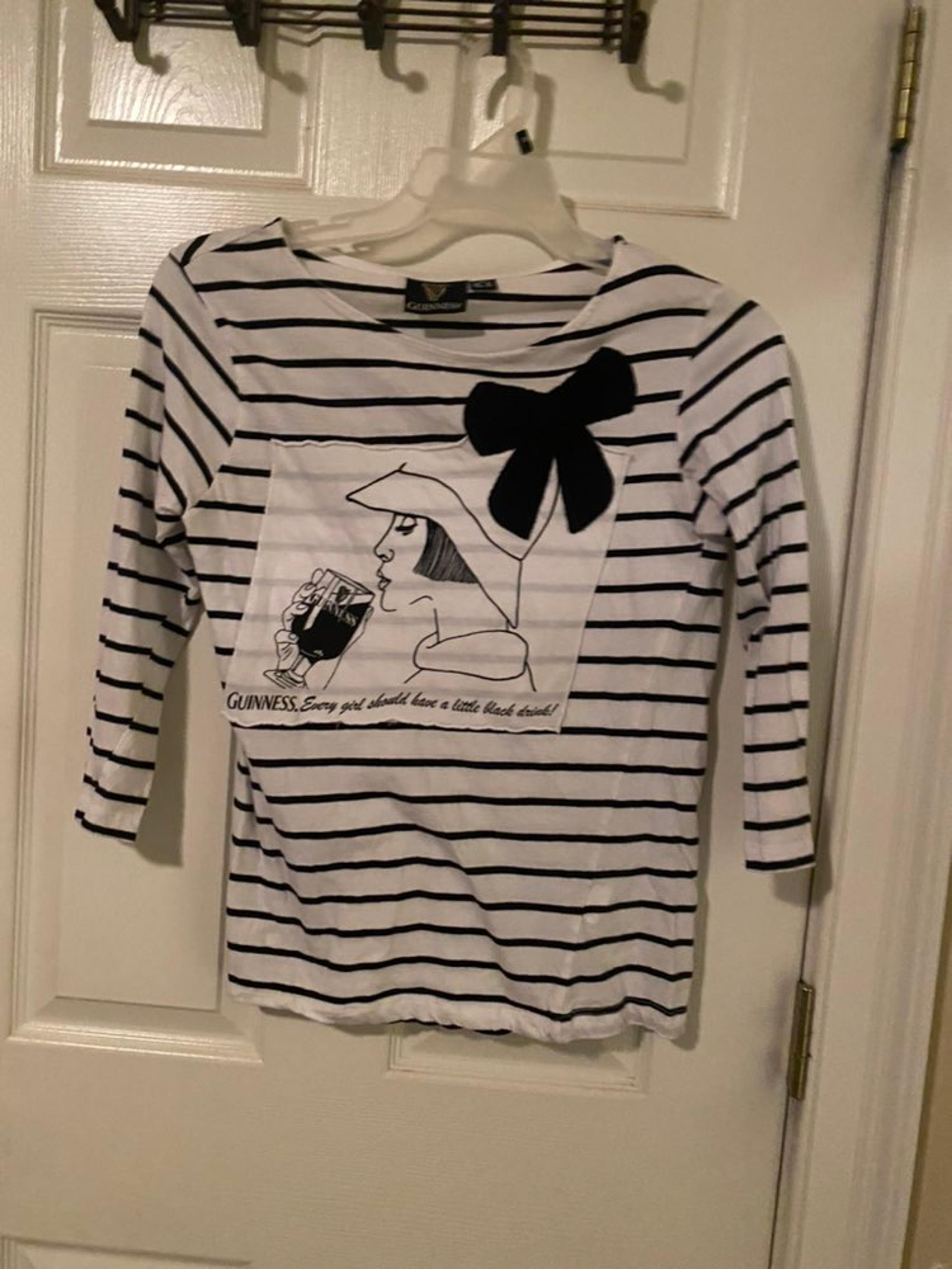 Guinness Lager Womens Size 12 Stripe T-Shirt