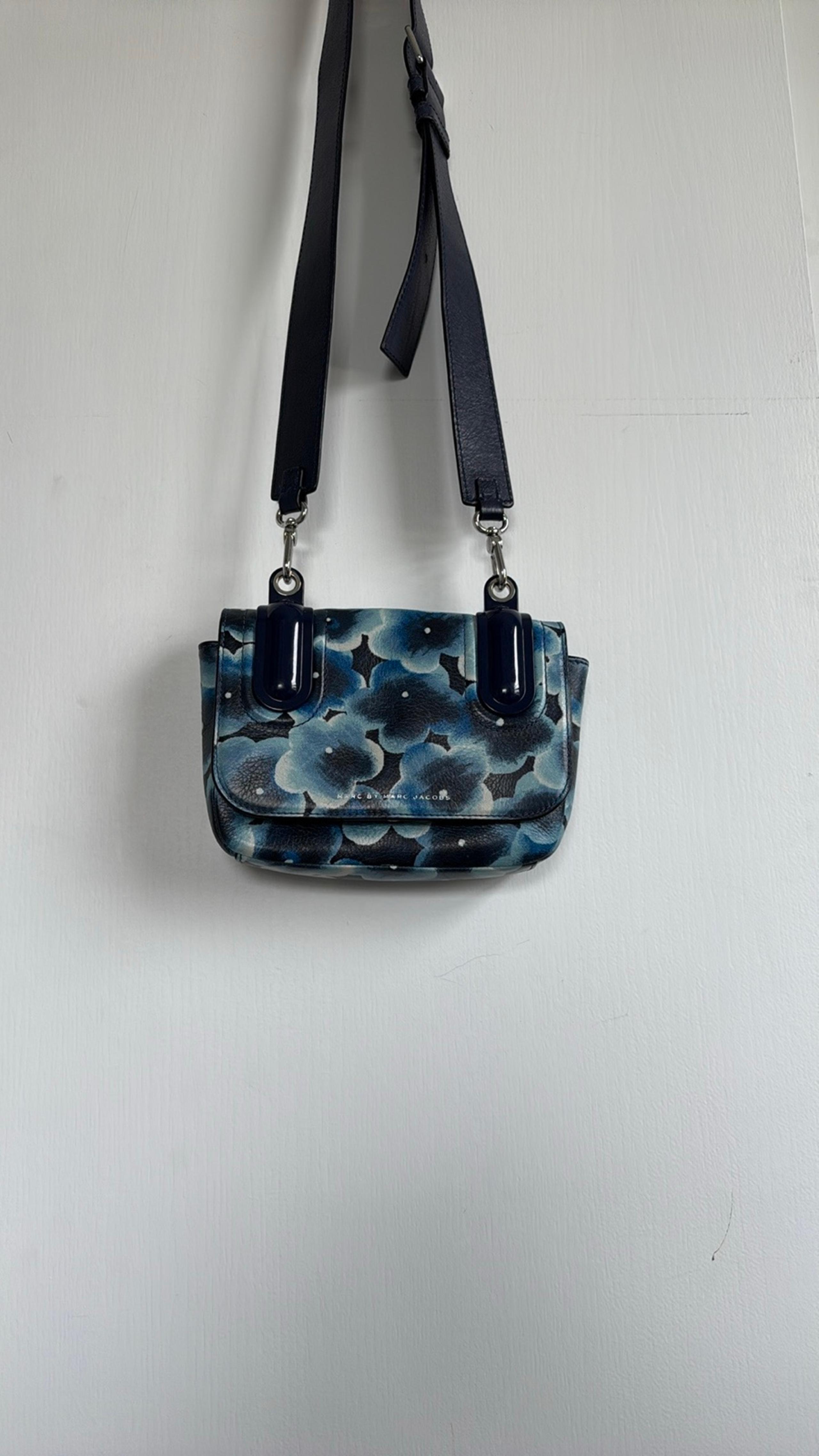 Marc by Marc Jacobs Flower Shoulder Bag Cow Leather Blue