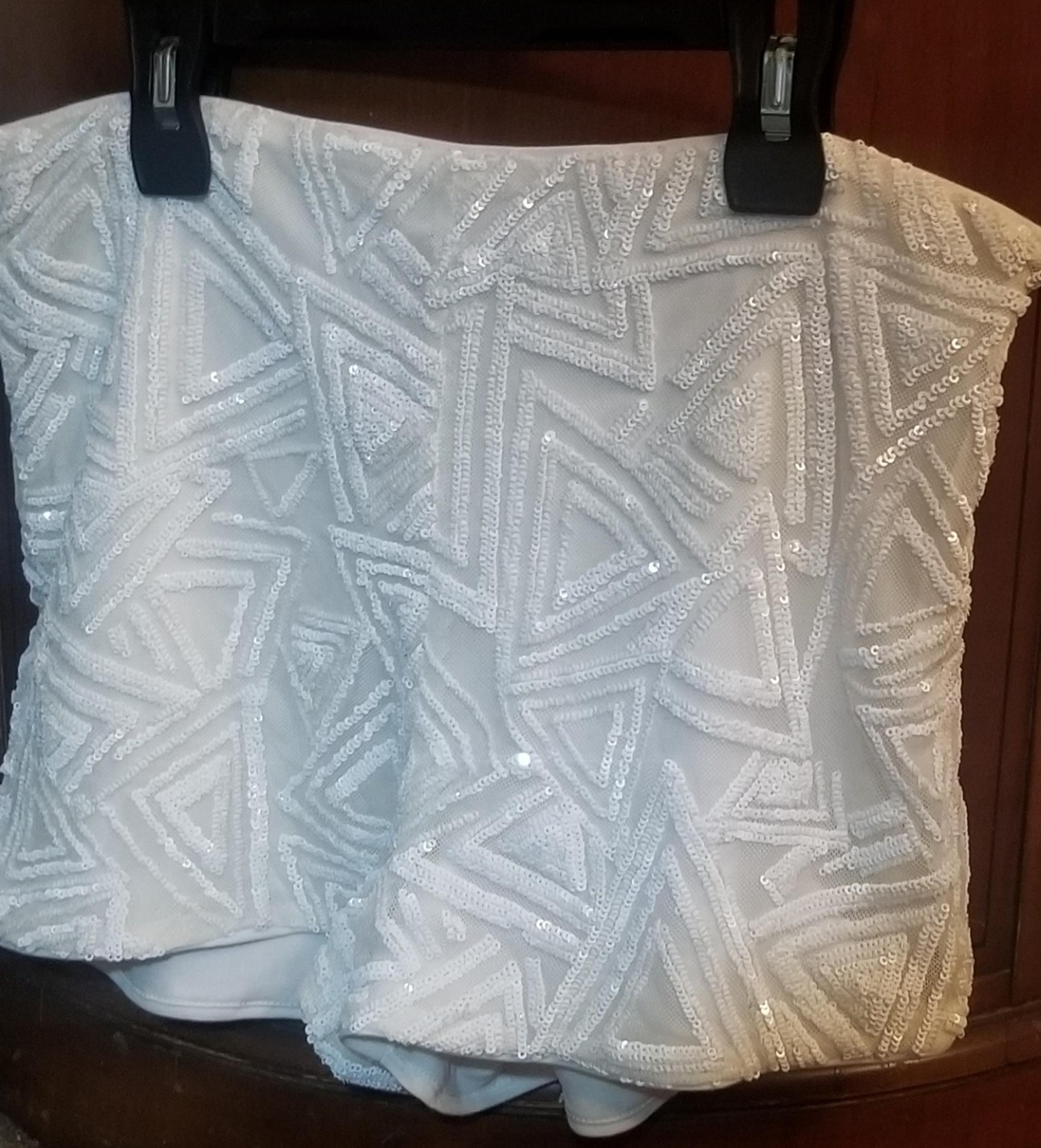 Forever 21 Special Collection Womens Size L NWT Sequin Lined Shorts Side Zip