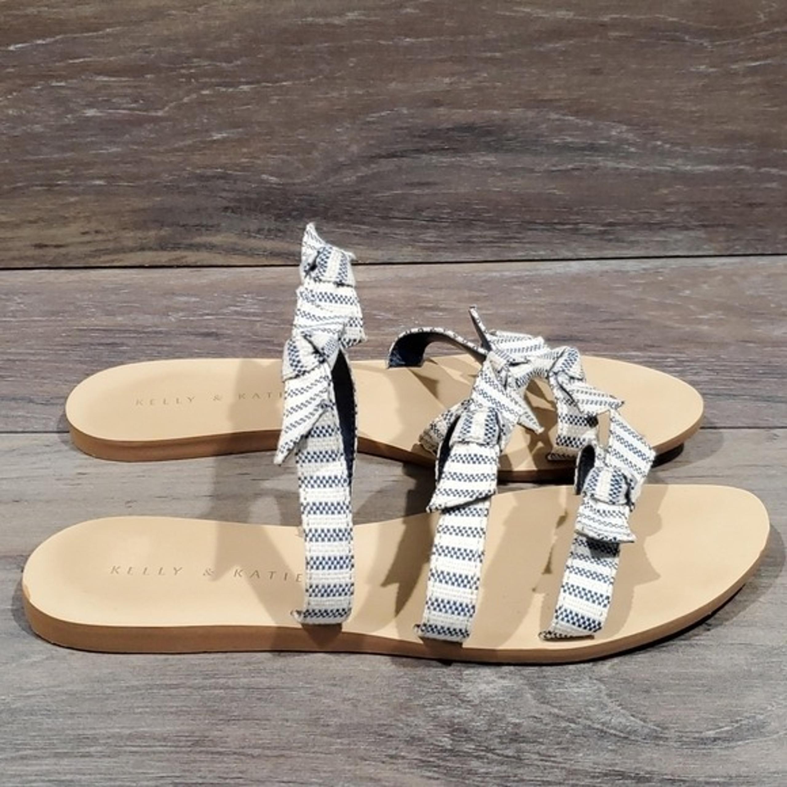Kelly &Katie bows straps flats flip flop shoes sandals sz 8M