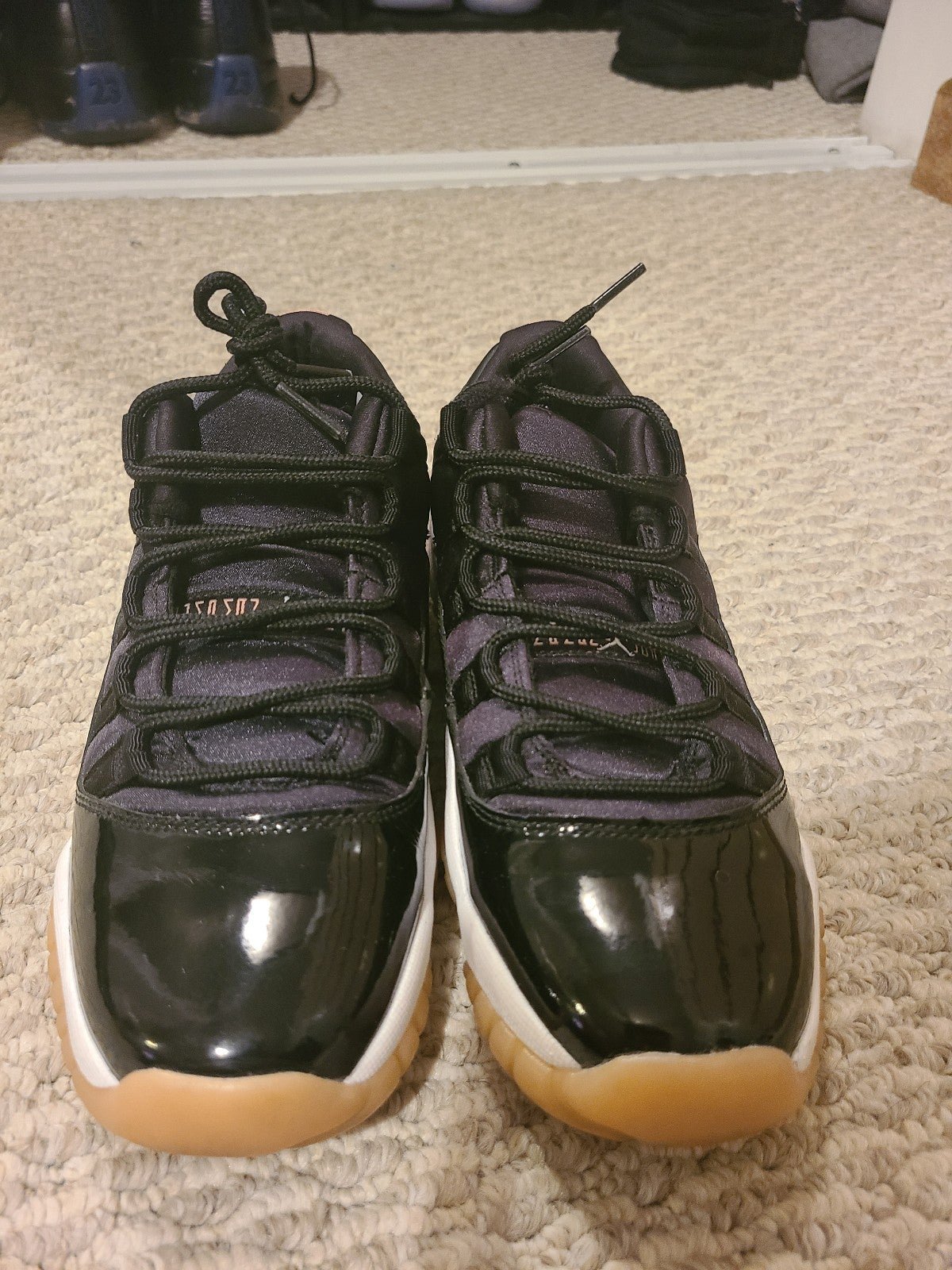 Coral jordan 11