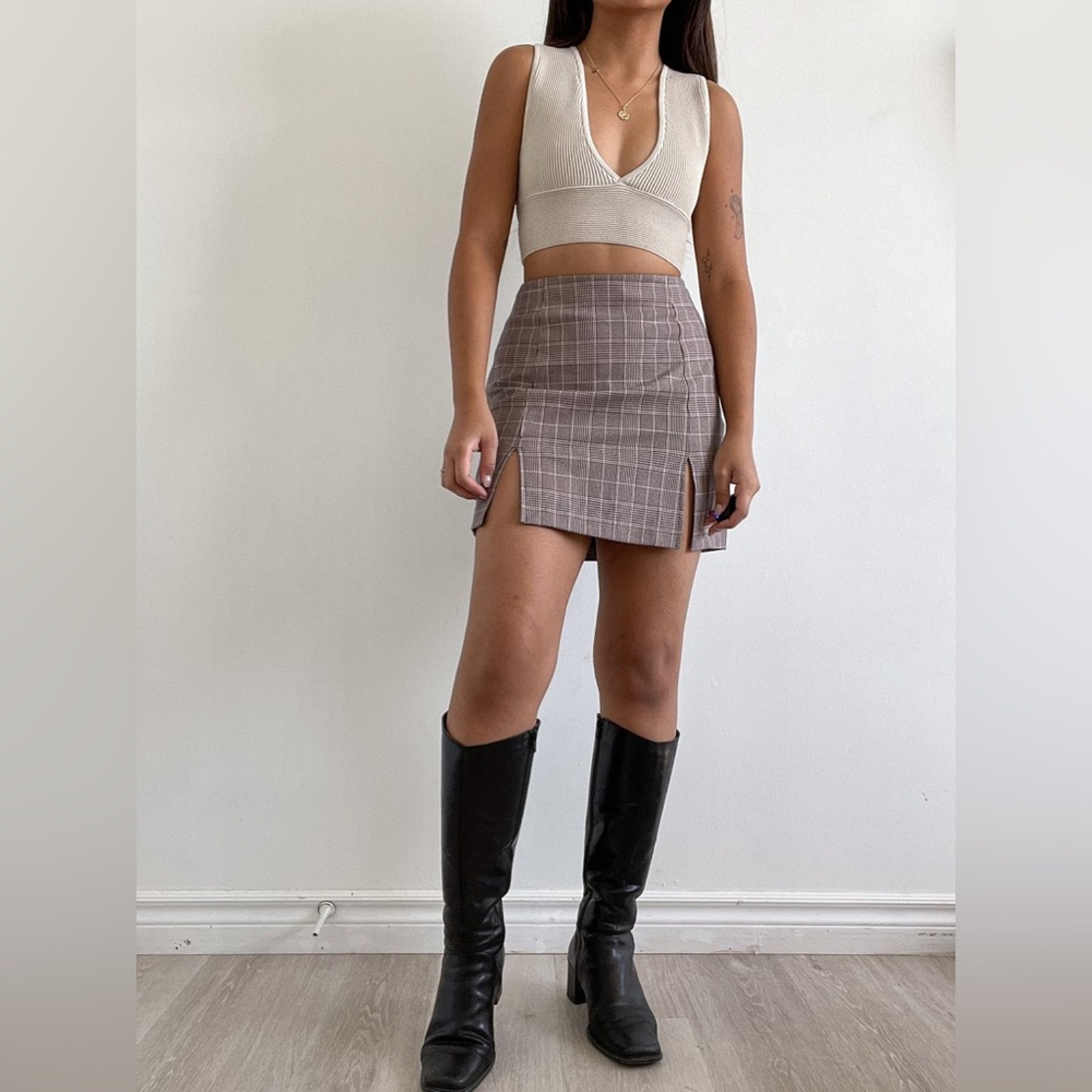 Aritzia sunday best plaid mini skirt
