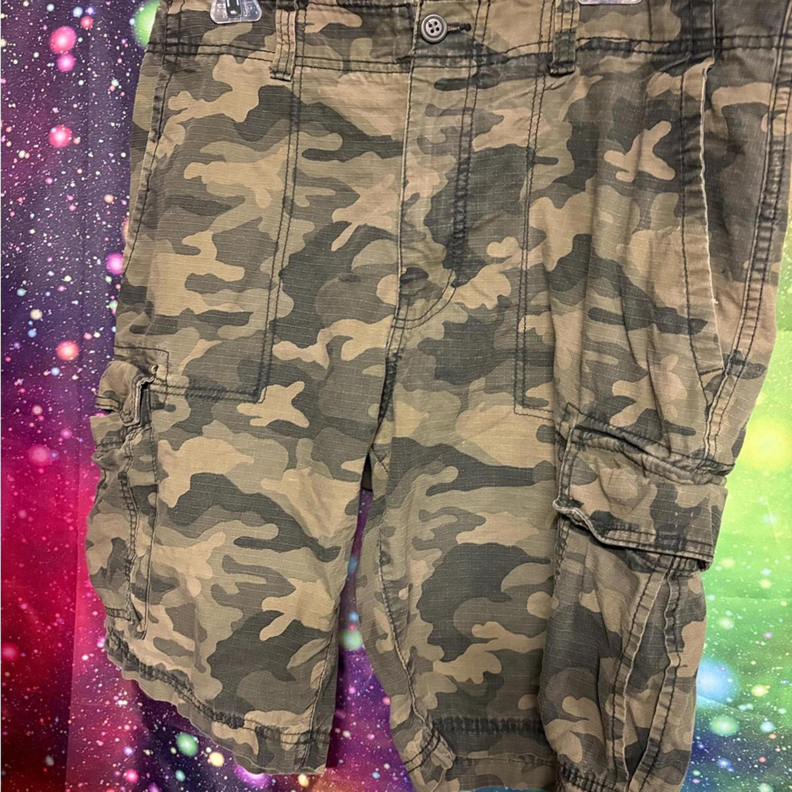 Goodfellow & Co Green and Brown Cargo Shorts