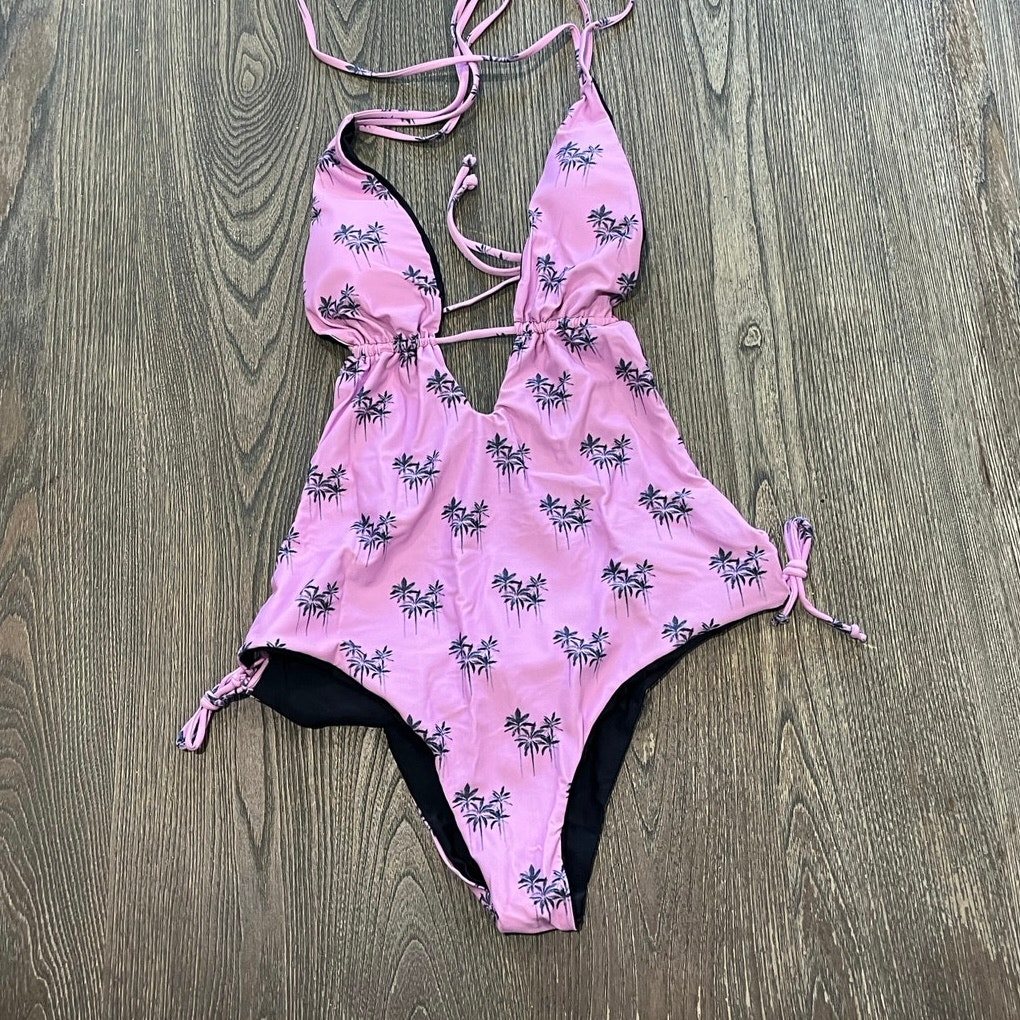 NWOT Jacque Designs One-Piece Bathing Suit Palm Tree Print High Cut Pink Size XL