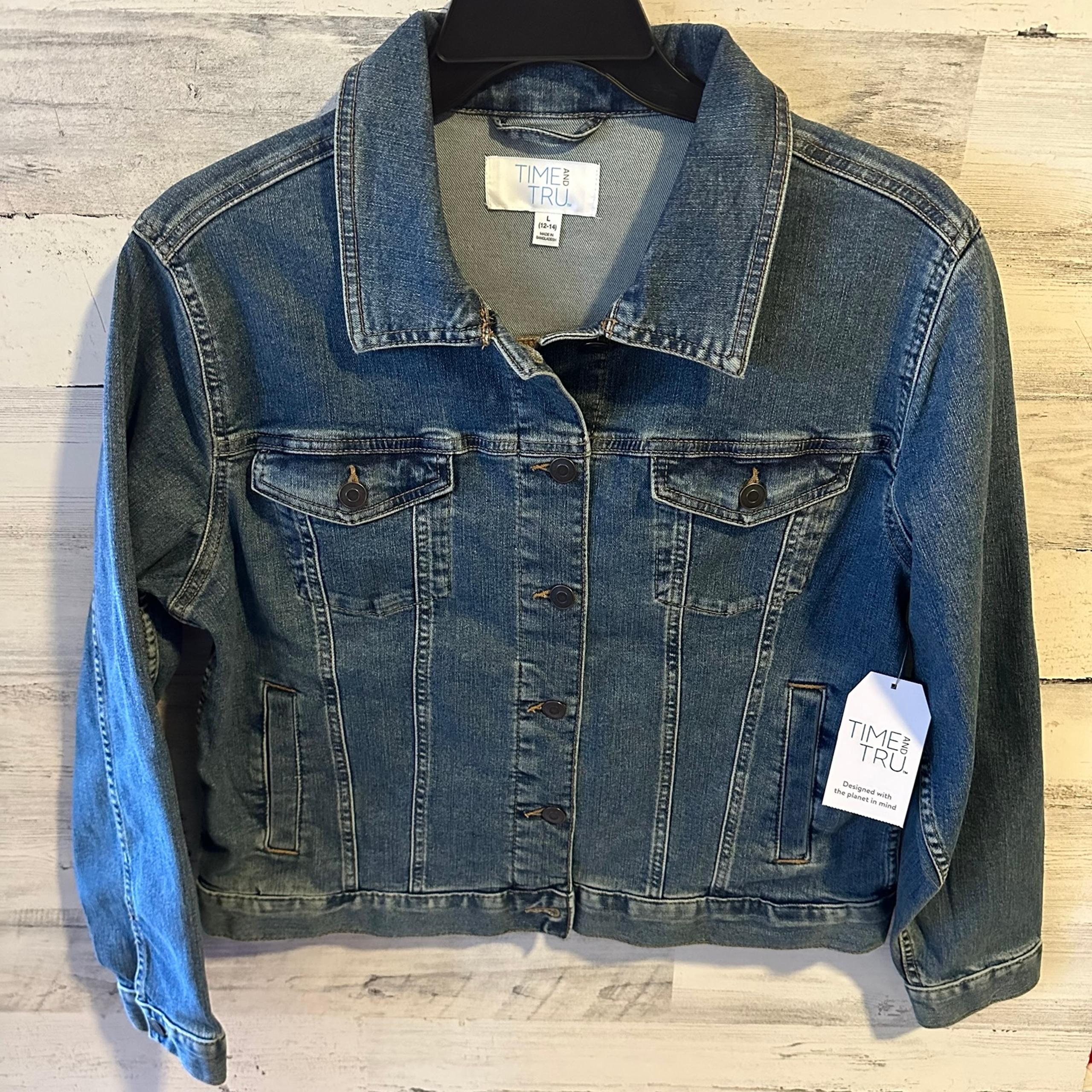 Time and Tru Women's Denim Jeans Jacket Size L NEW