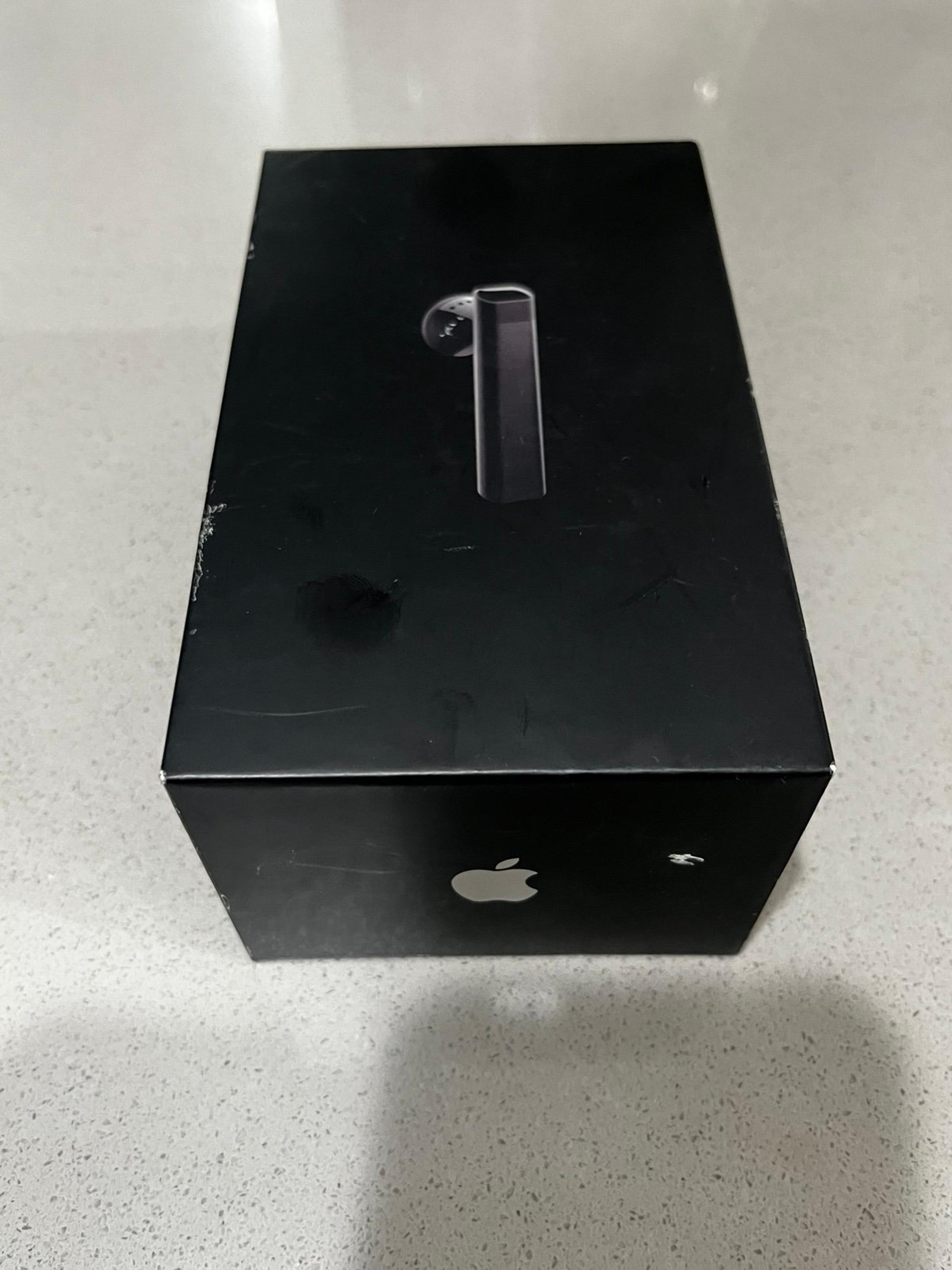Vintage Apple iPhone Bluetooth Headset MA817LL/A