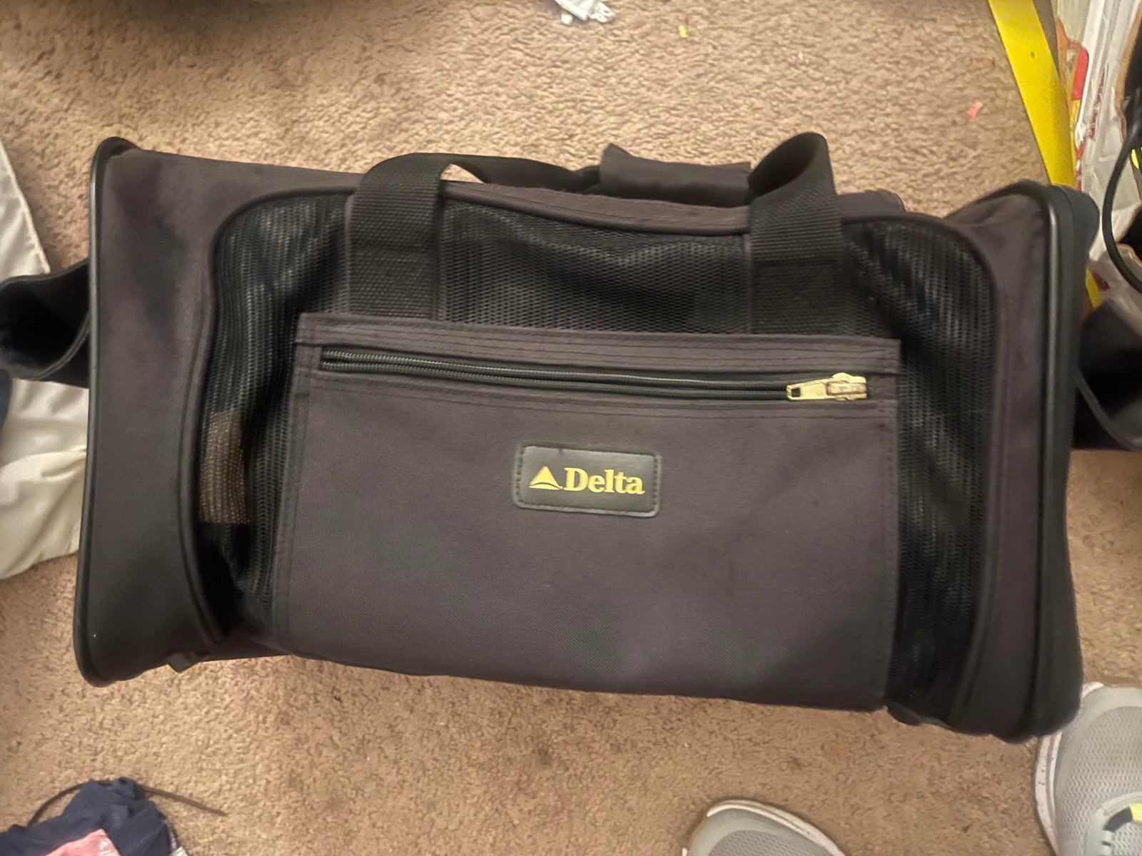 Delt airlines crew bag