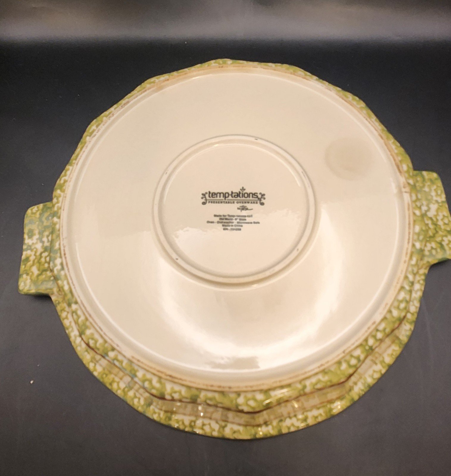 Temp-tations casserole dish - detail