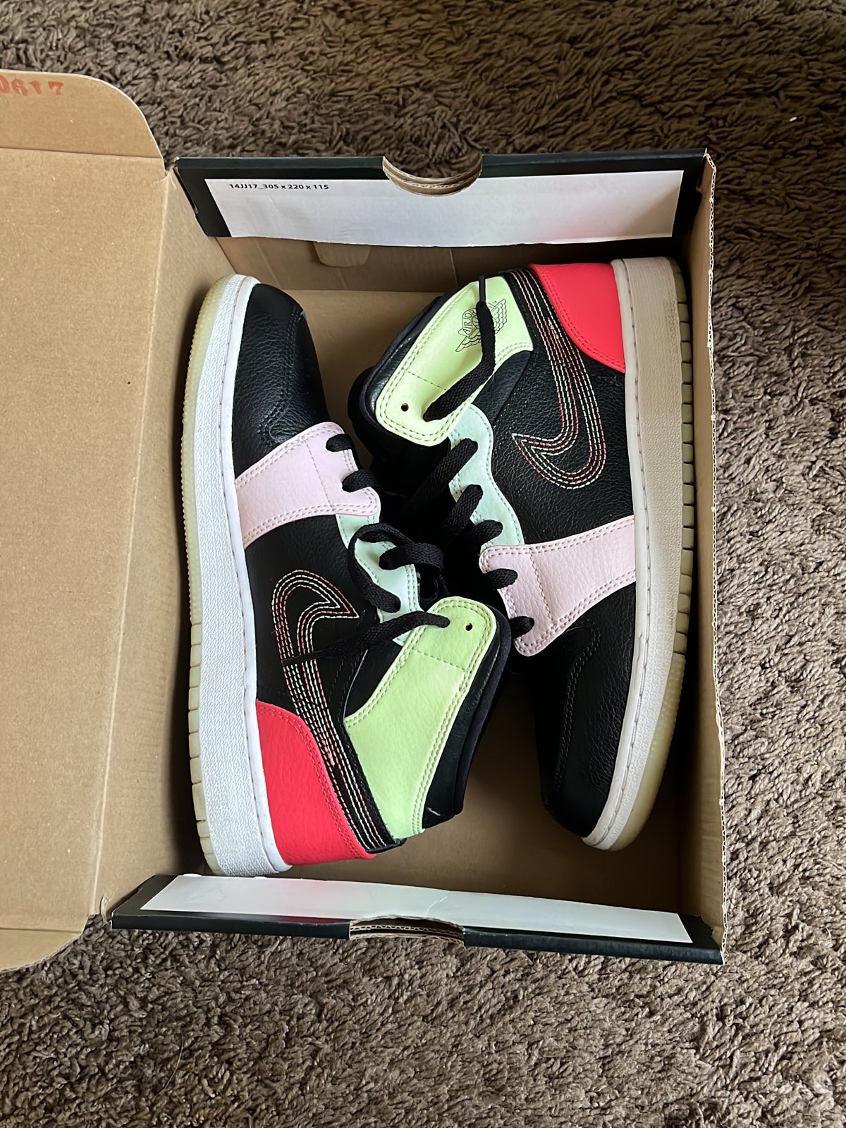 Air Jordan 1 Mid