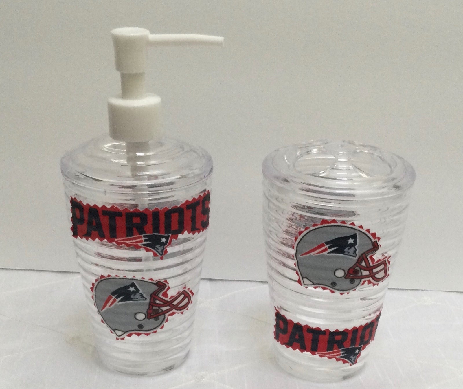 Patriots inspired soap dispenser set / Sports soap dispenser set
