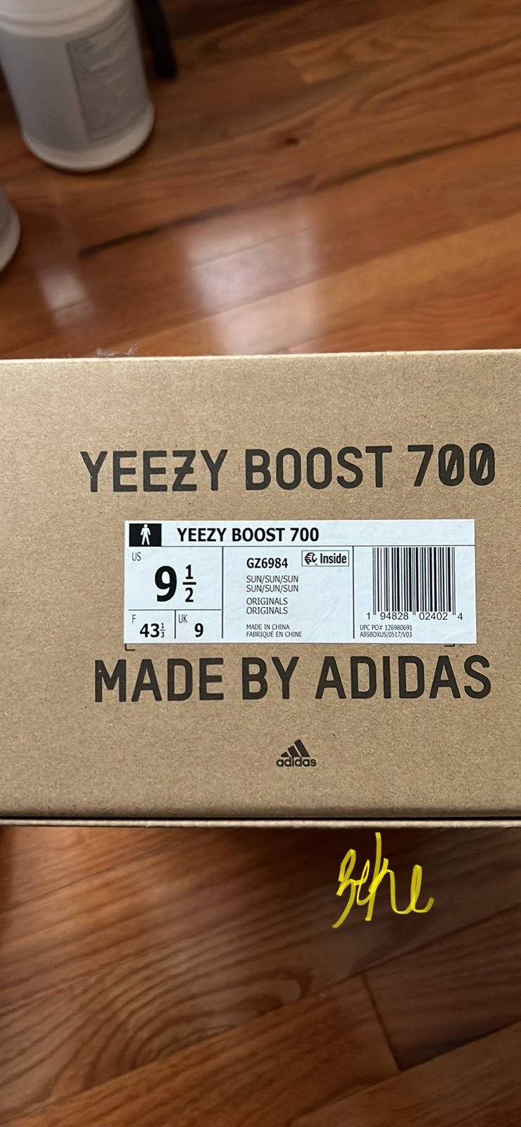 Yeezy boost 700