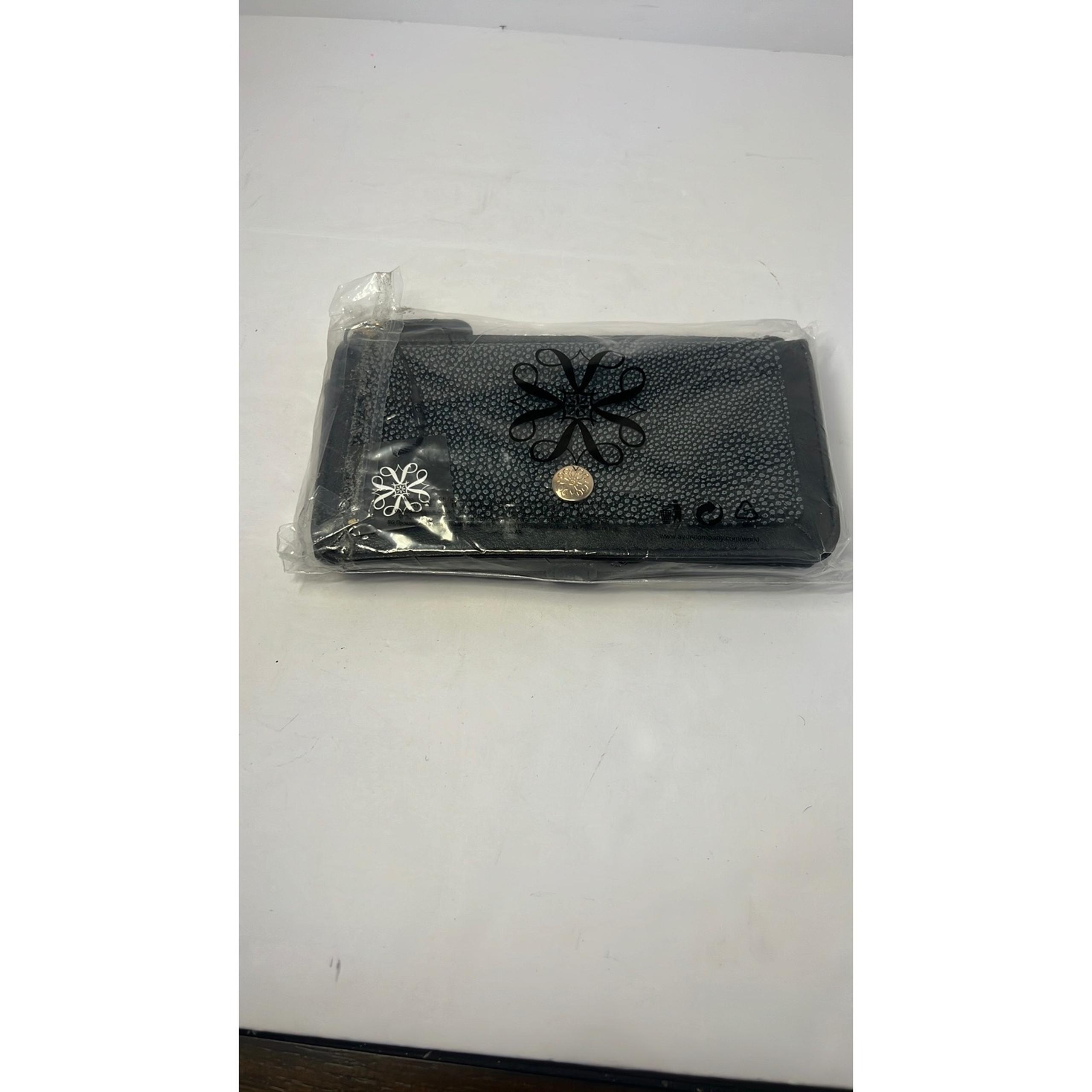 Avon Spice Moderne Wallet Black Faux Leather Snap Closure Card Holder NWT