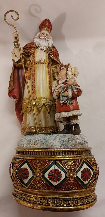 Christmas Wishes Santa Collection Wonder Worker with Wish Scroll - By Roman 2006