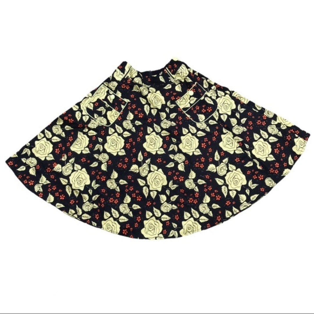 Voodoo Vixen Floral Circle Skirt small