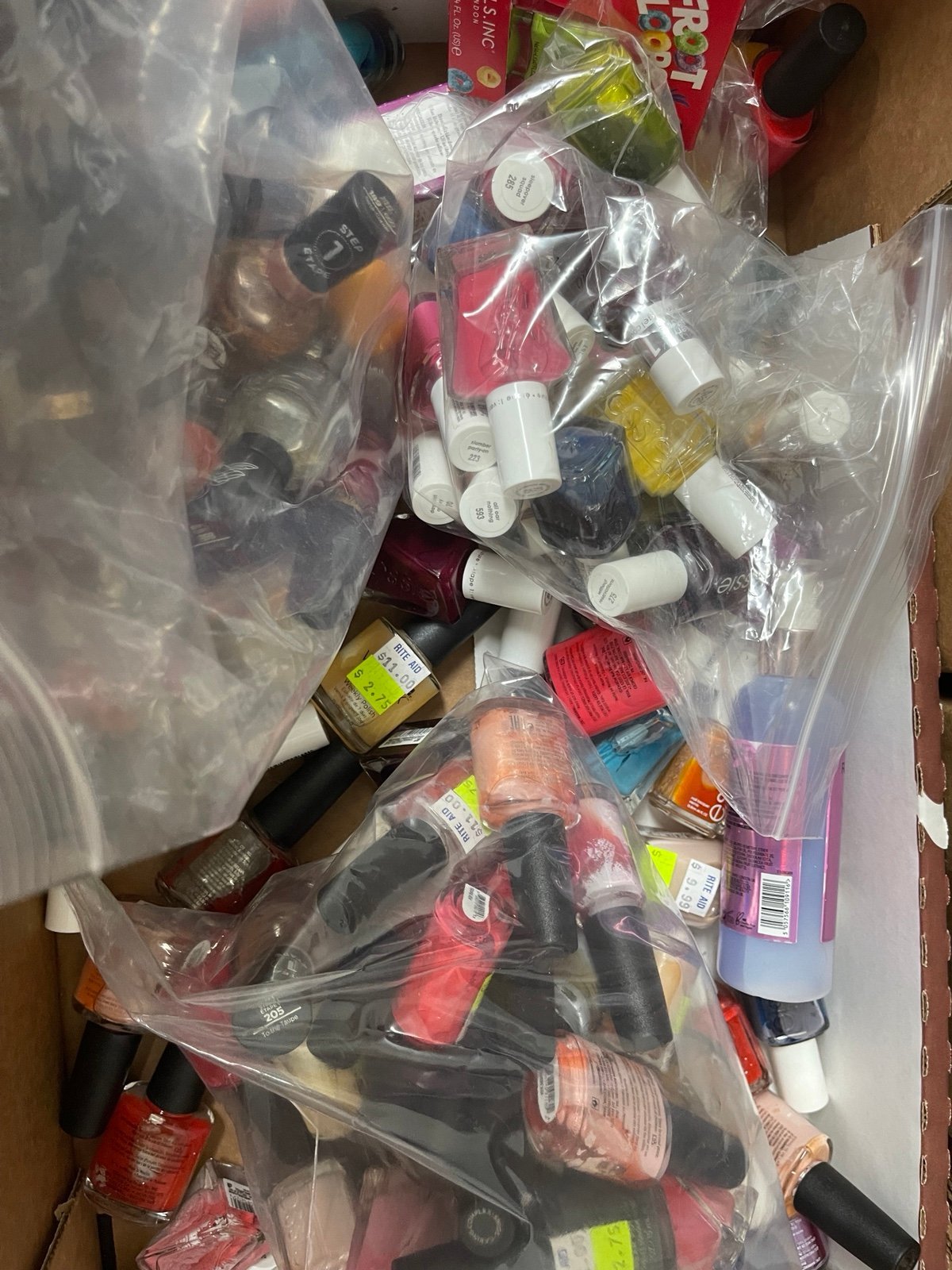 150 Nails polish overstock