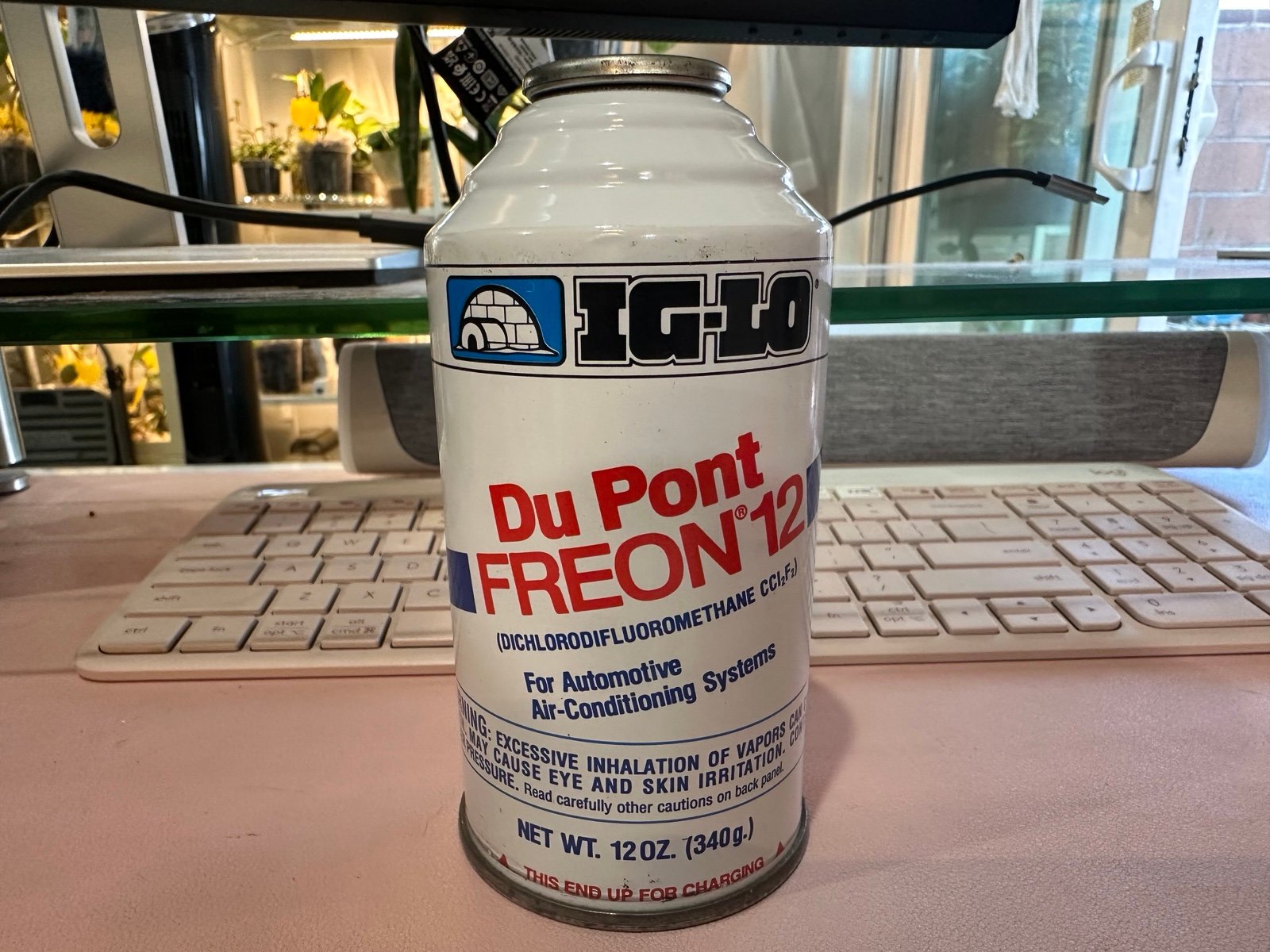 Dupont Freon IG-LO Dupont Brand New MADE IN USA (1) 12 Oz Cans of freon 12 R-12