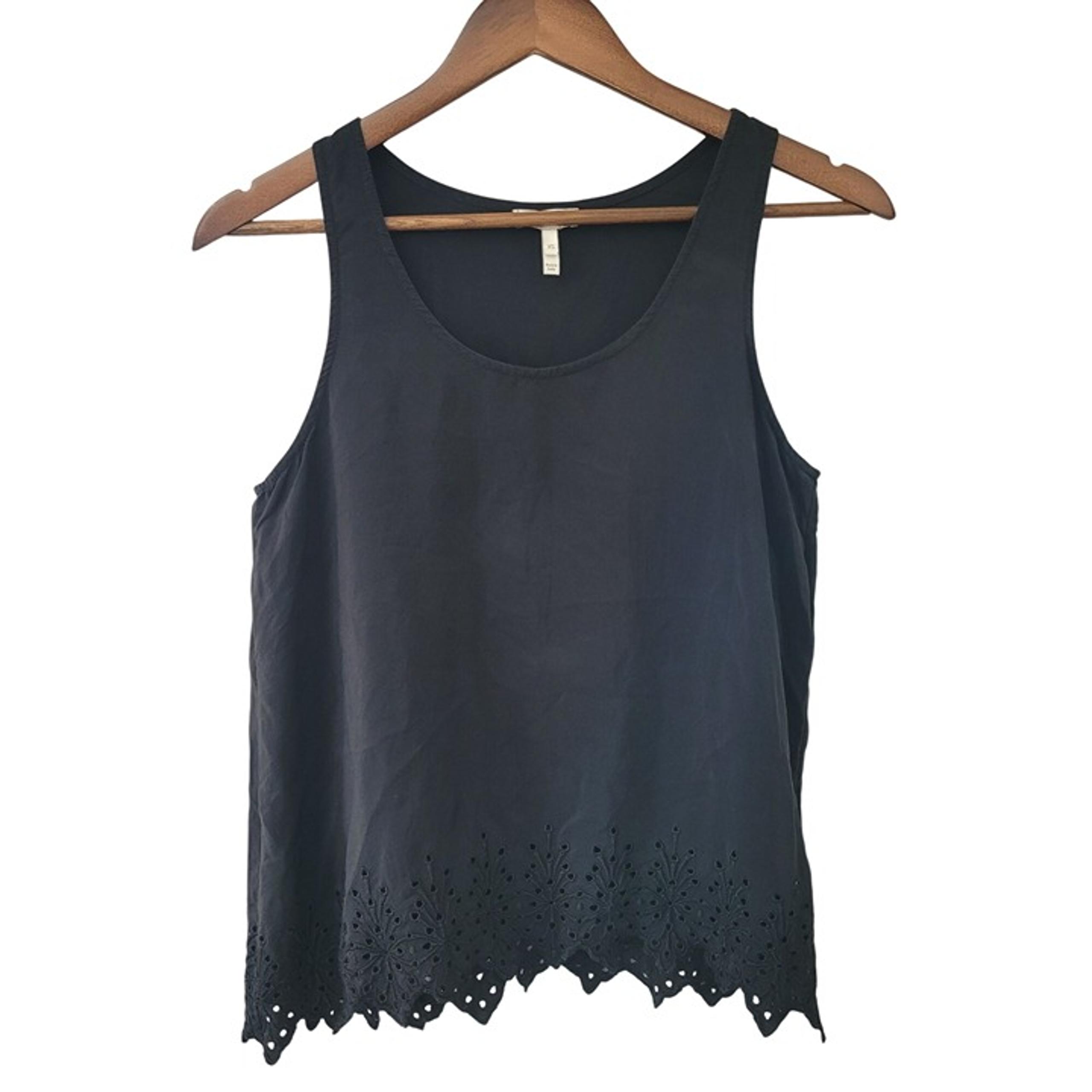 Joie 100% Silk Sleeveless Tank Top Womens Size XS Black Embroidered Eyelet Hem