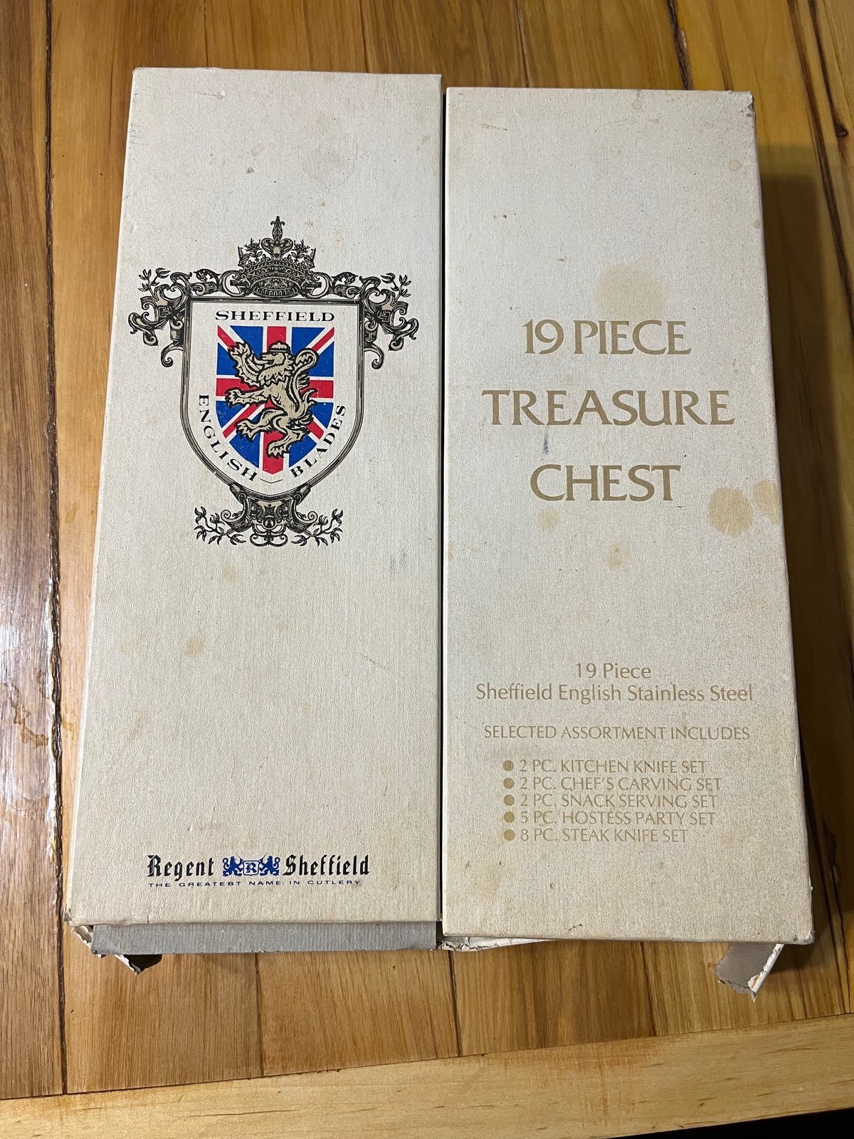 VINTAGE Regent Sheffield Stainless Steel 19 Piece Treasure Chest MADE IN ENGLAND