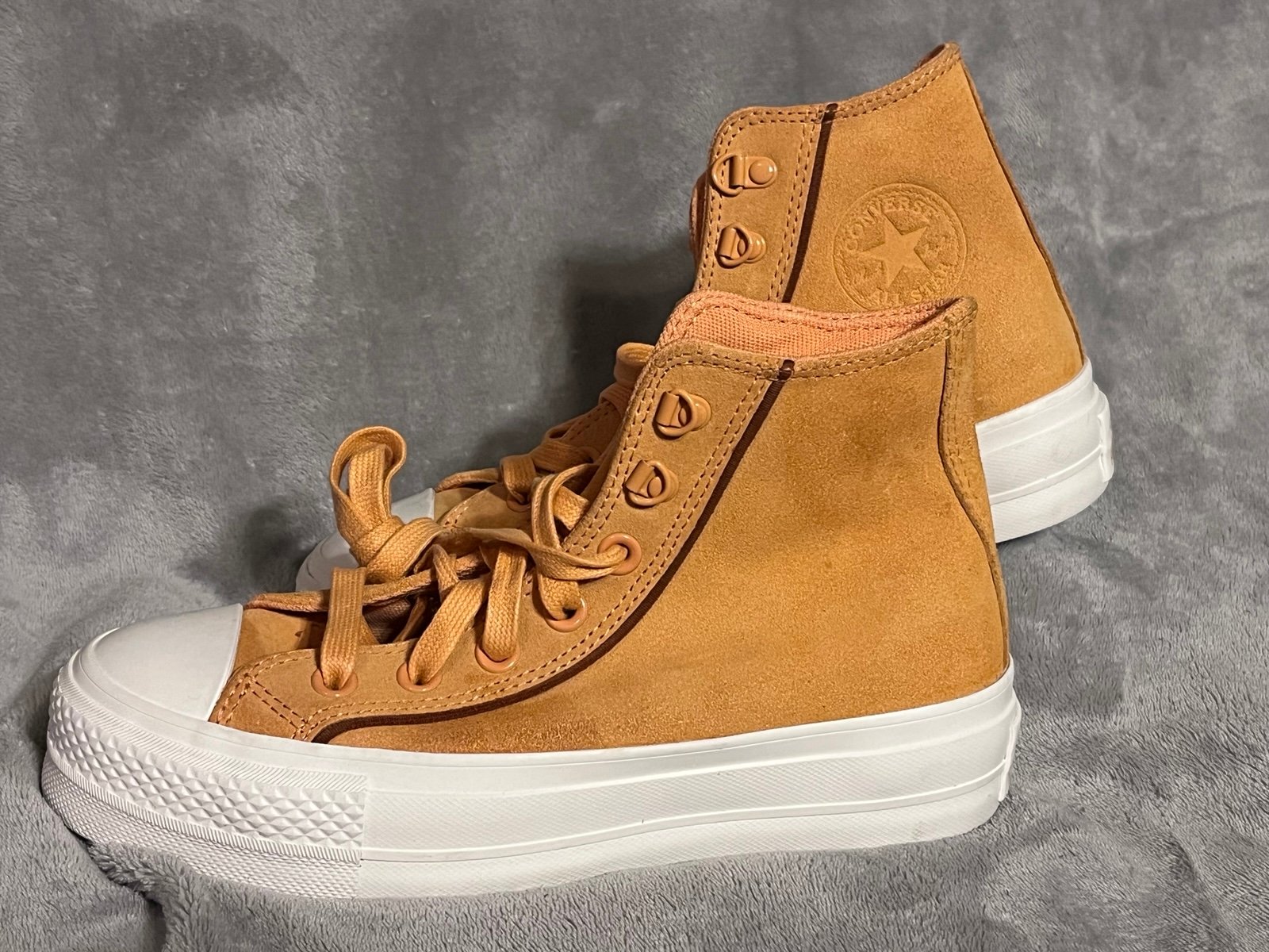 Converse Chuck Taylor All Star Lift Platform Sneaker in Tiger Moth, Sz 5.5