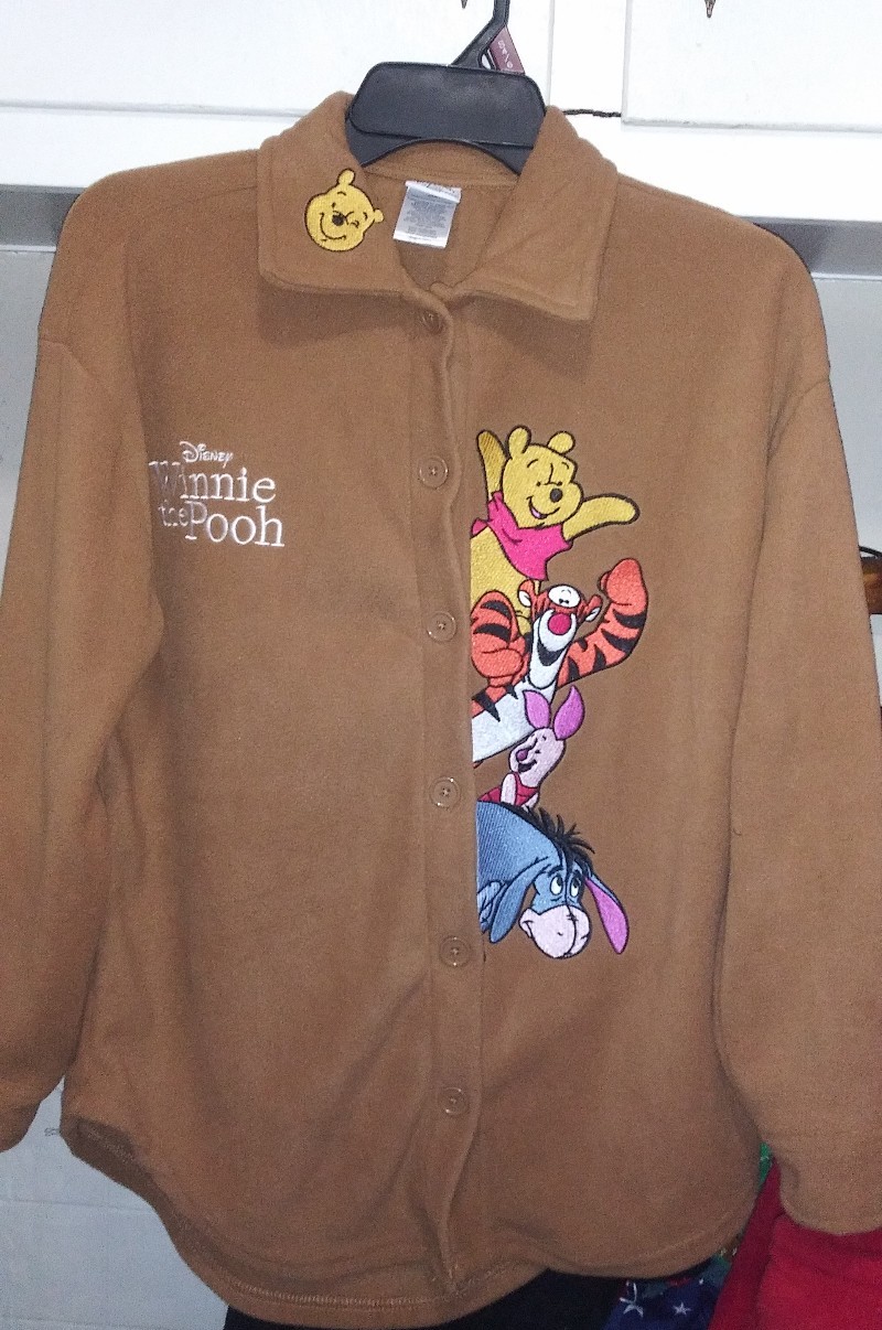Women's Disney Winnie the Pooh button up shirt size small hazelnut brown