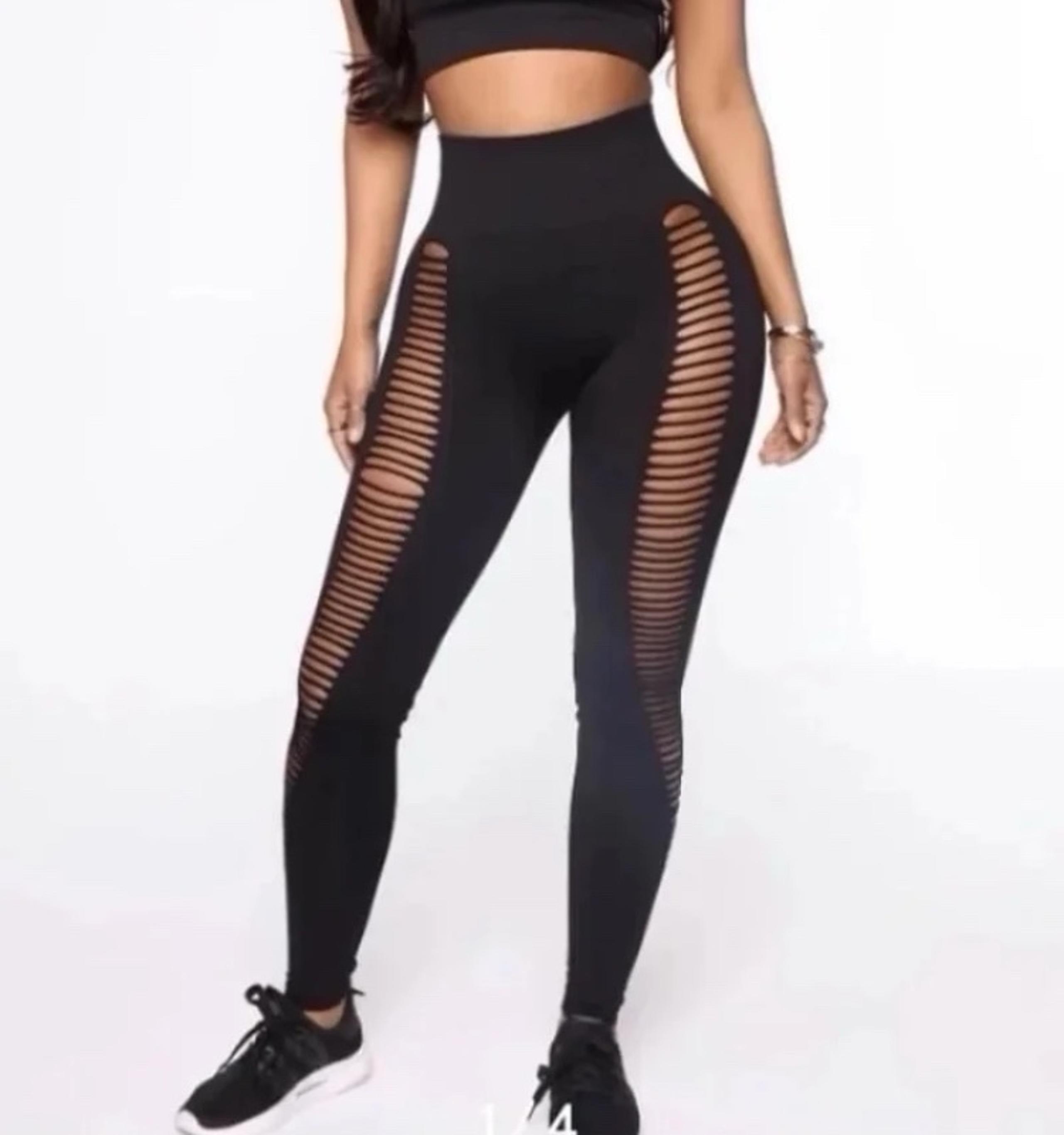 Fashion Nova Athletic Leggings (Small)