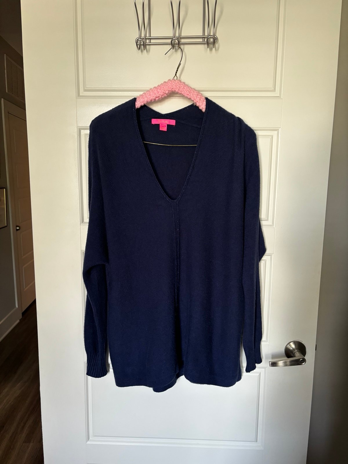 Great Lilly Pulitzer Sevie Dolman Sleeve Sweater – Navy – Medium