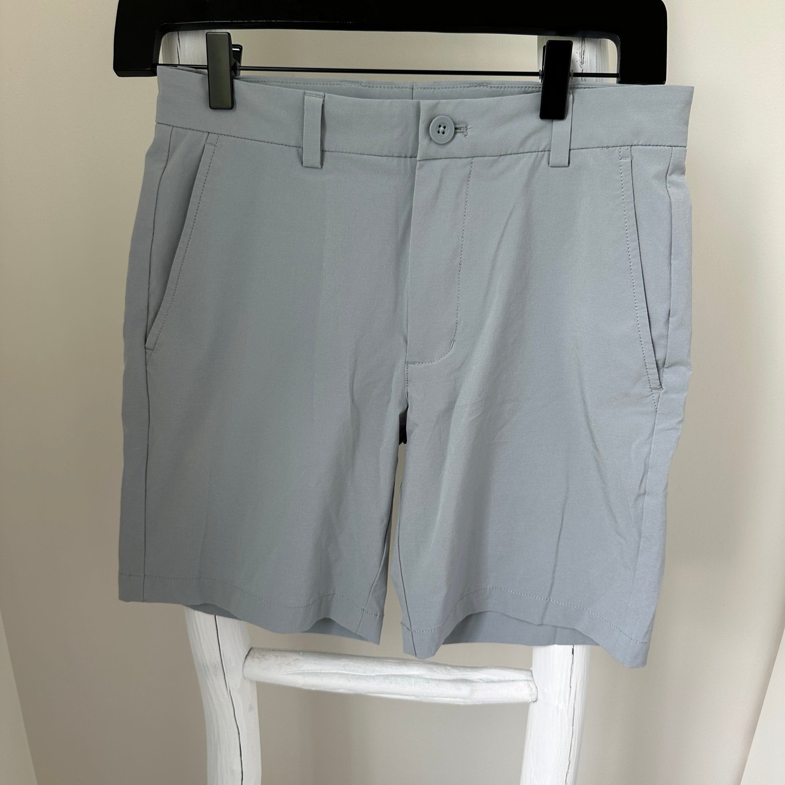 vineyard vines Men's 8 Performance Breaker Short Gray